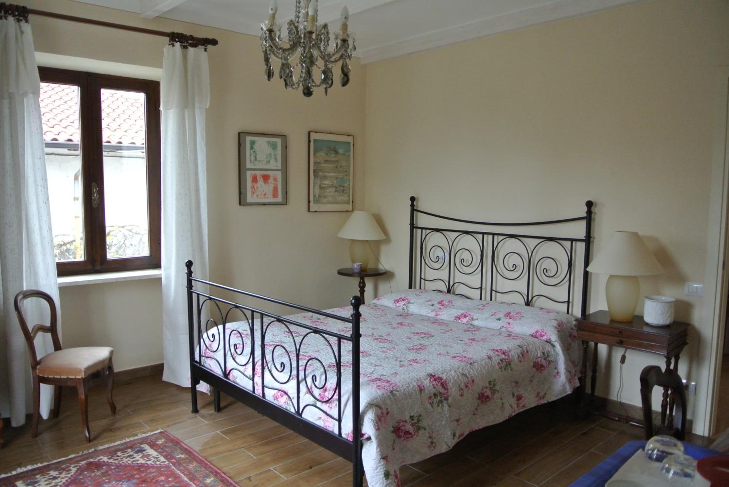 Deluxe Double Room with Balcony photo 3