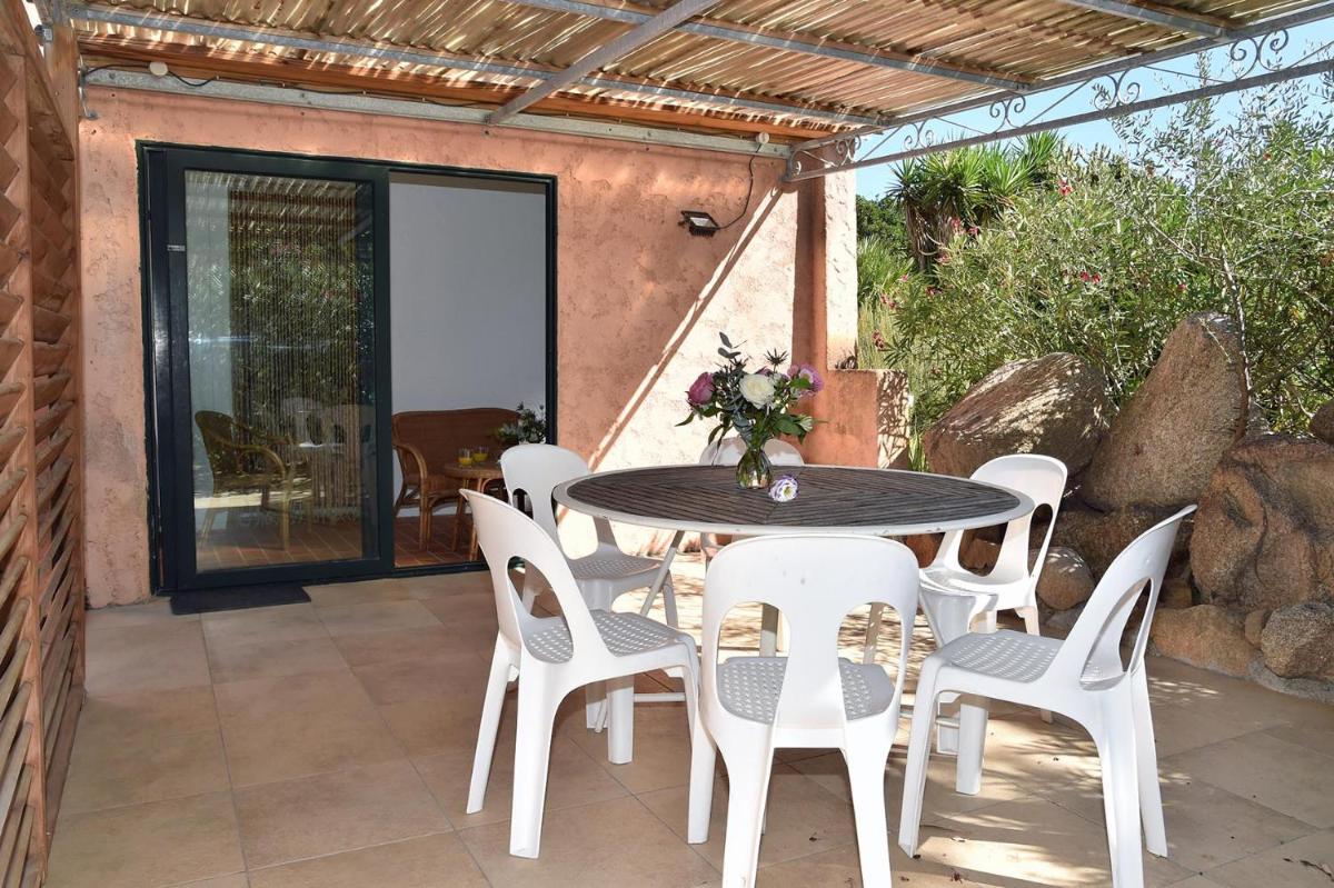 Standard Two-Bedroom House (6 Adults)