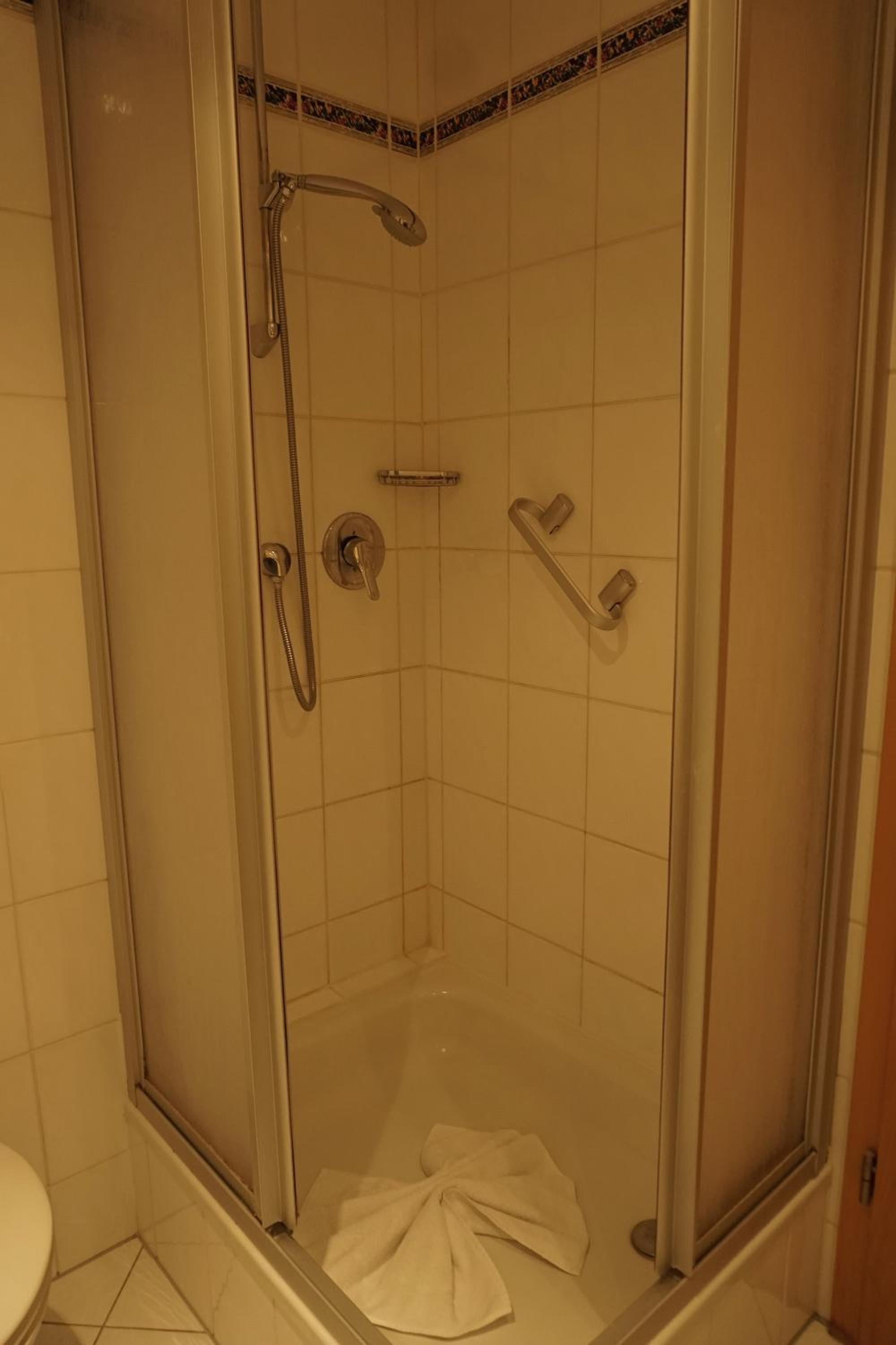 Apartment photo 3