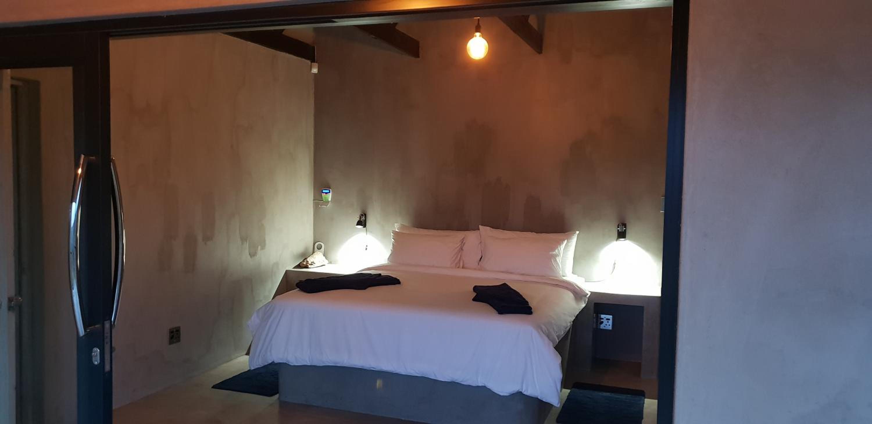 Three-Bedroom Villa - Photo 9