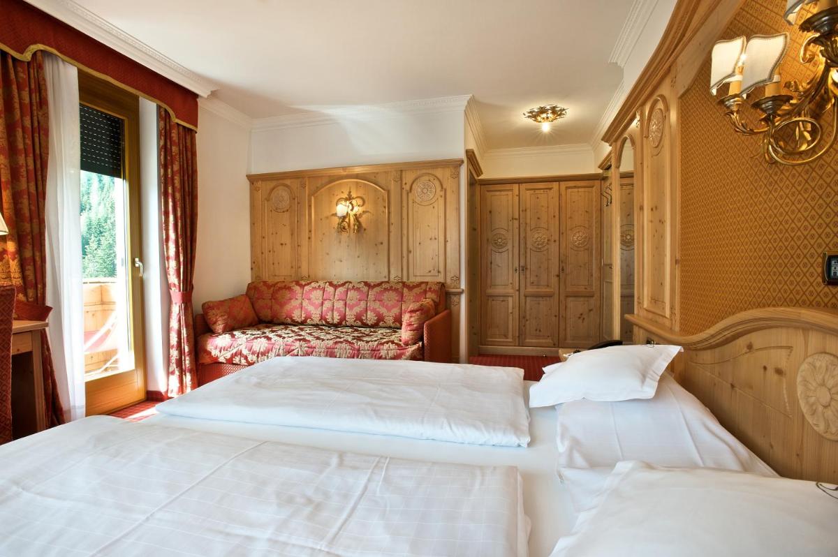 Double Room with Mountain View - Photo 2