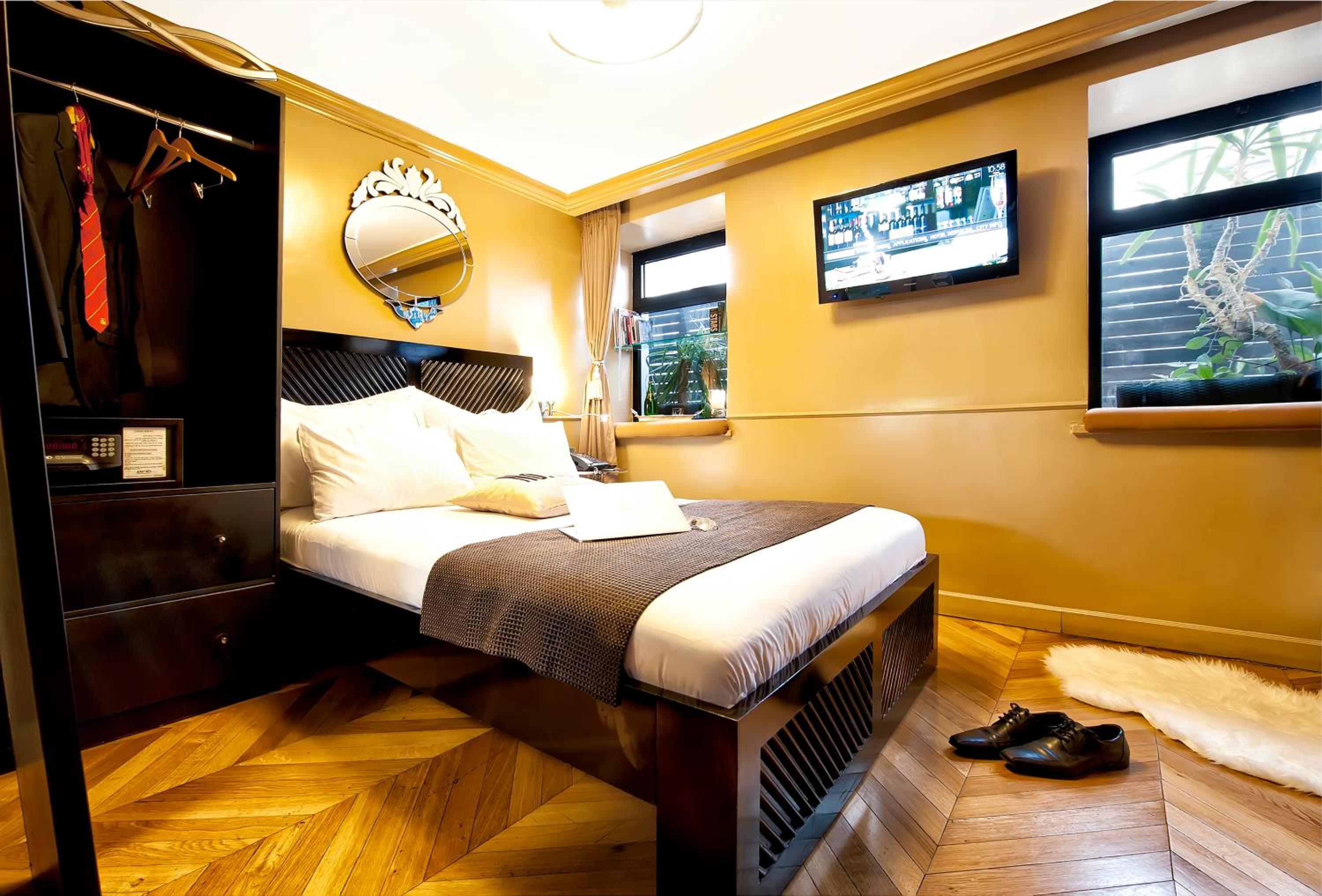 Single Room photo 2