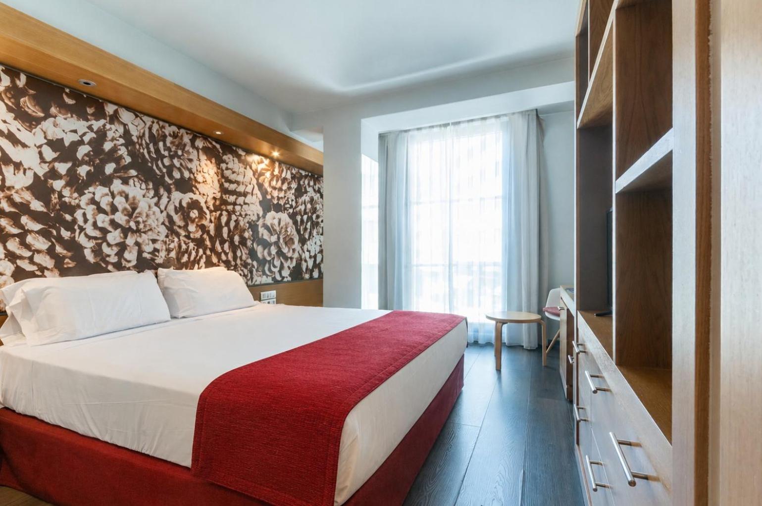 Double or Twin Room with View