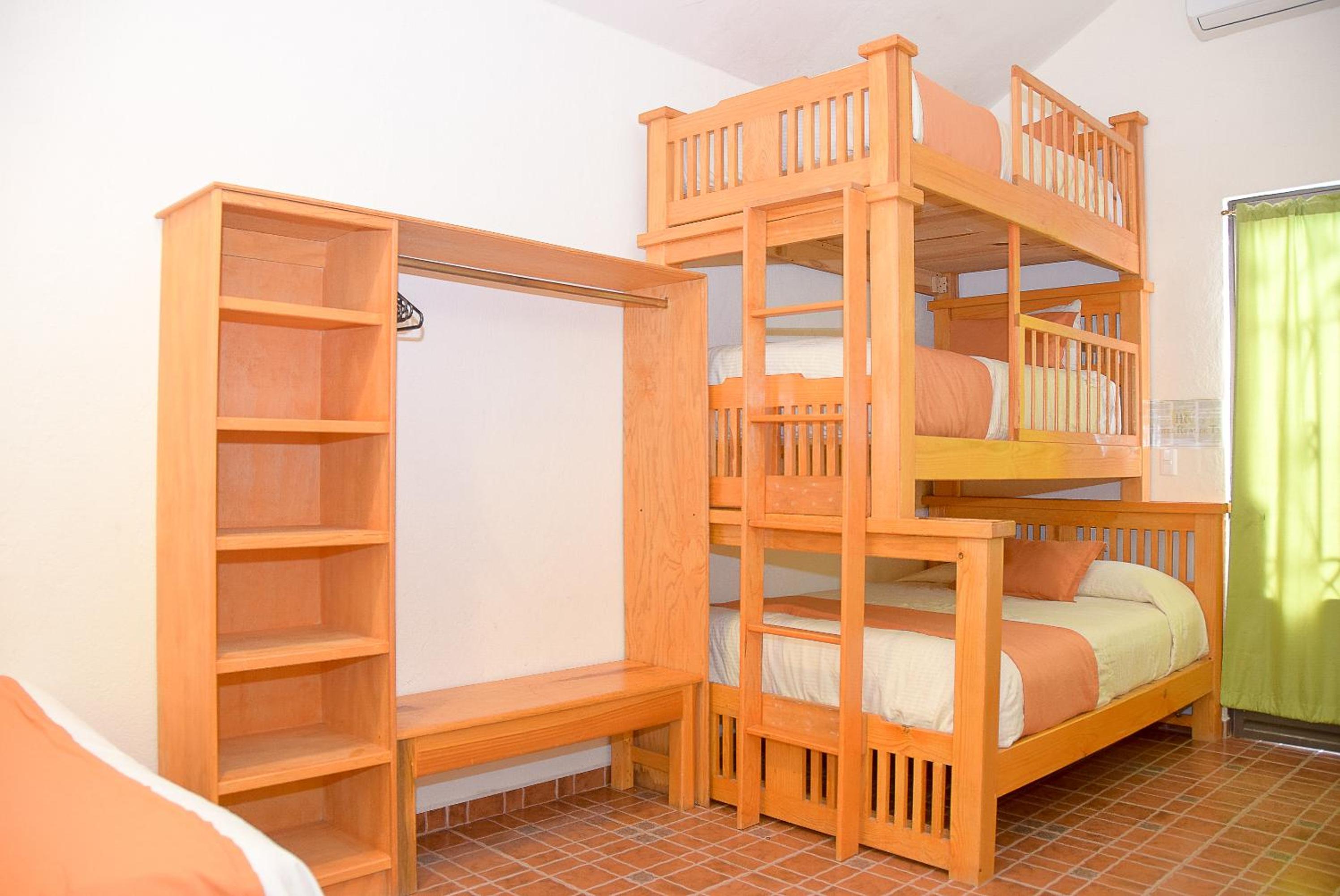 Family Suite - Photo 6