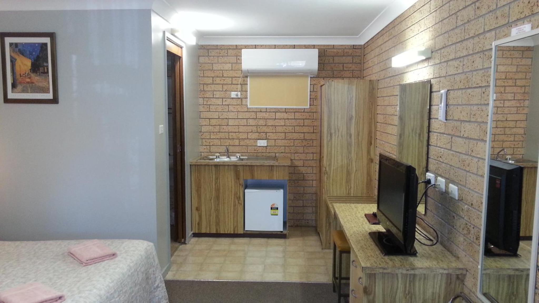 Single Room photo 3