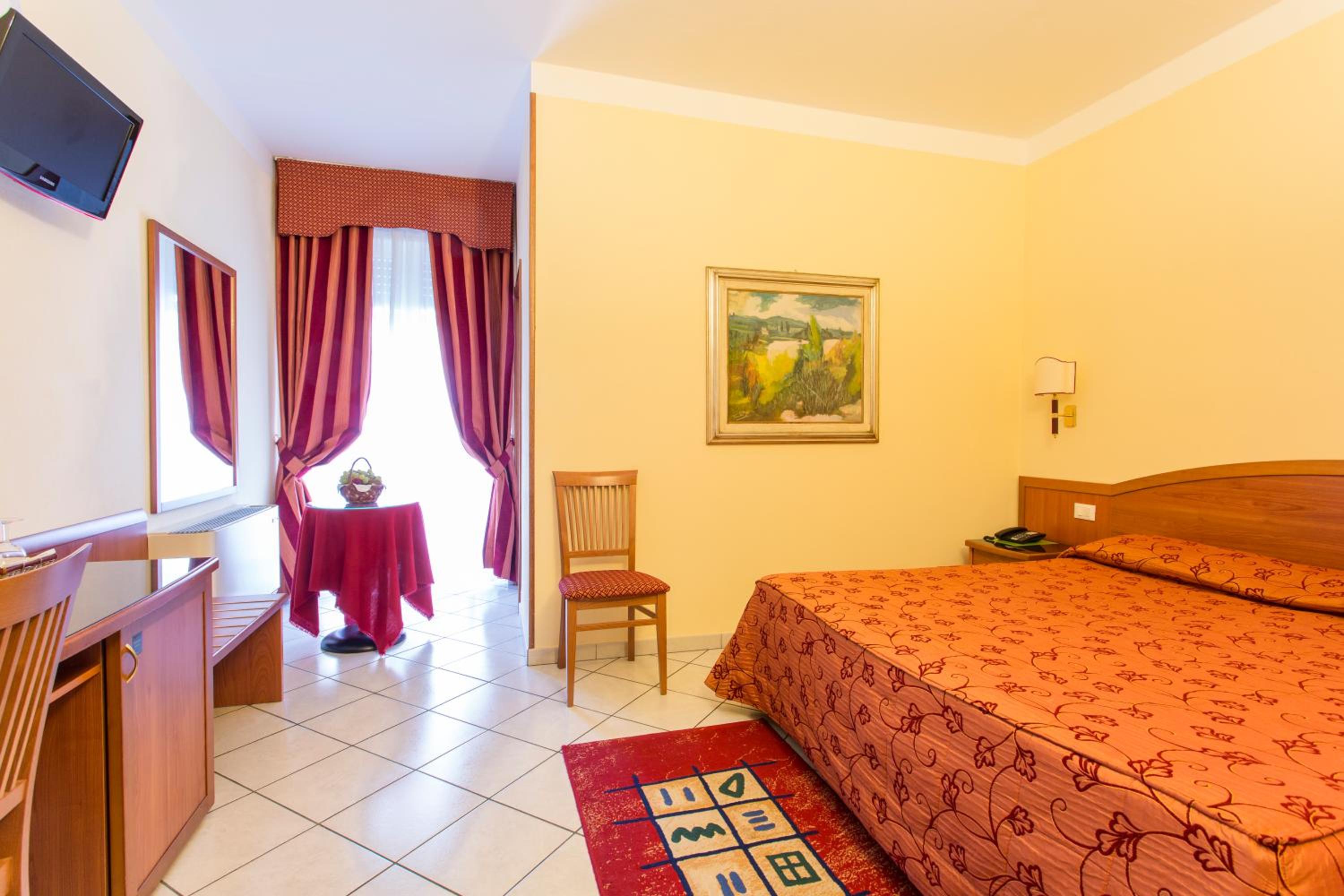 Double Room - Photo 1