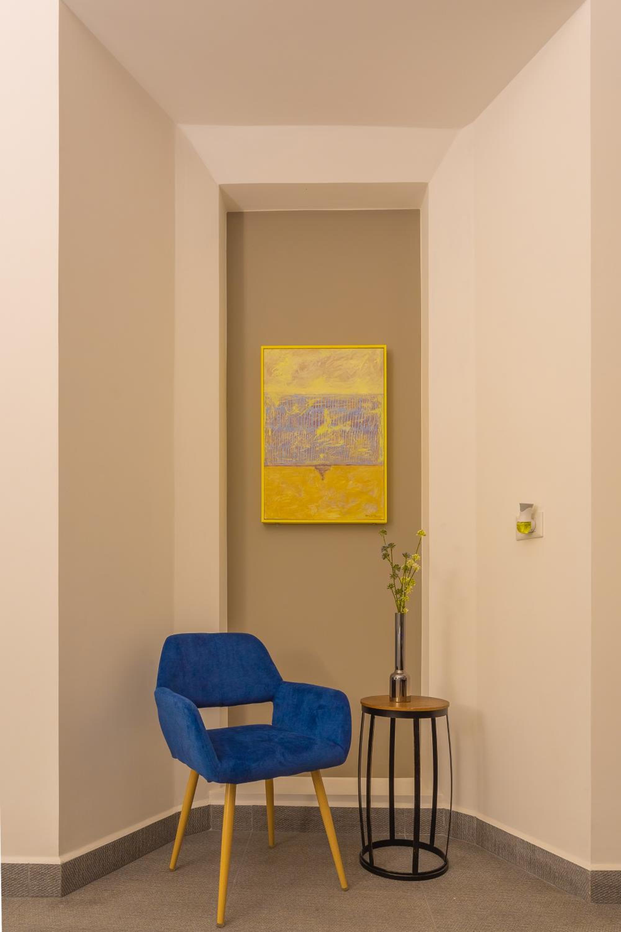 Superior Suite - Photo 13