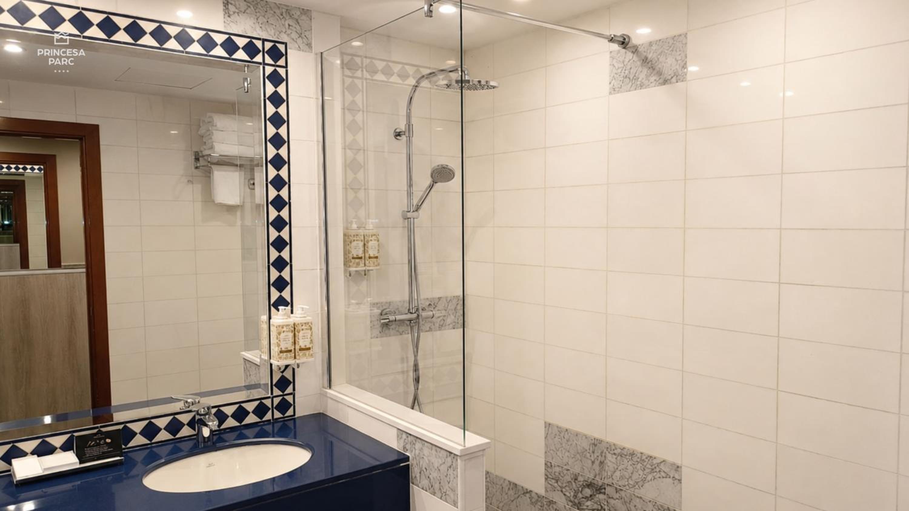 Comfort Quadruple Room