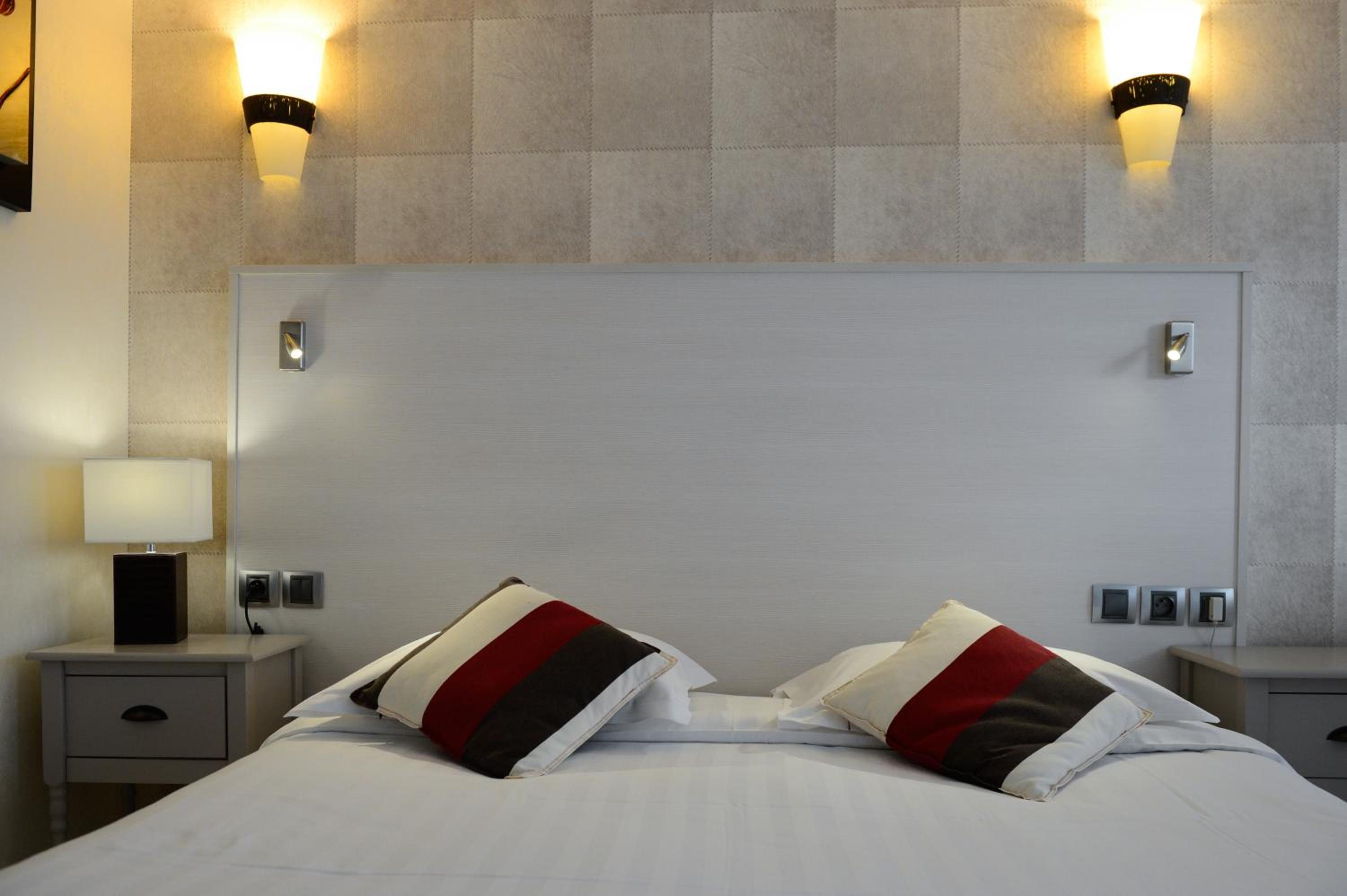 Double Room - Photo 19