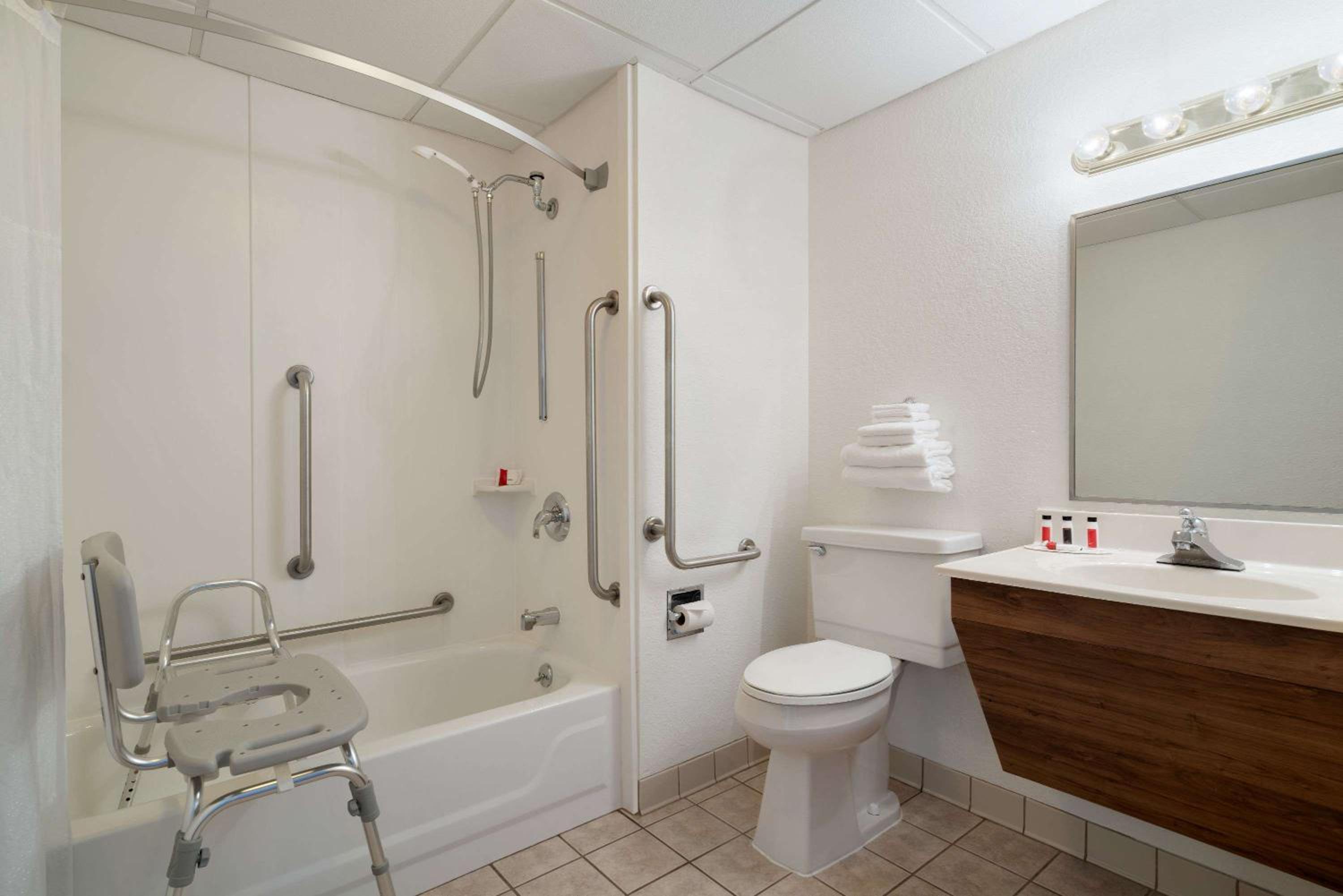 Super 8 by Wyndham Portland/Westbrook Area, Φωτογραφία 5