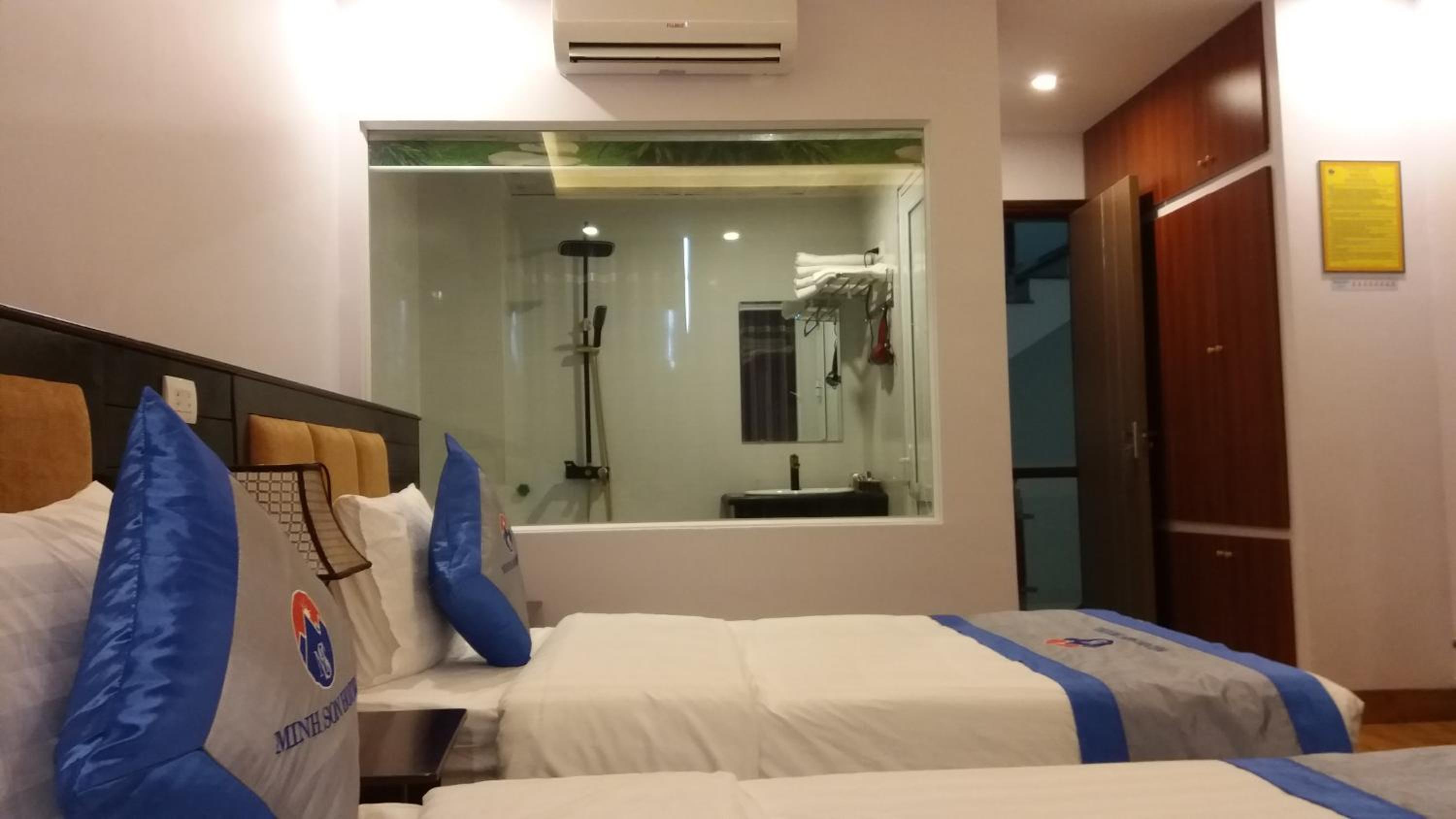 Superior Twin Room with City View photo 1