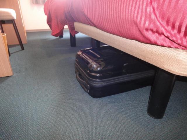 Economy Twin Room - Photo 3