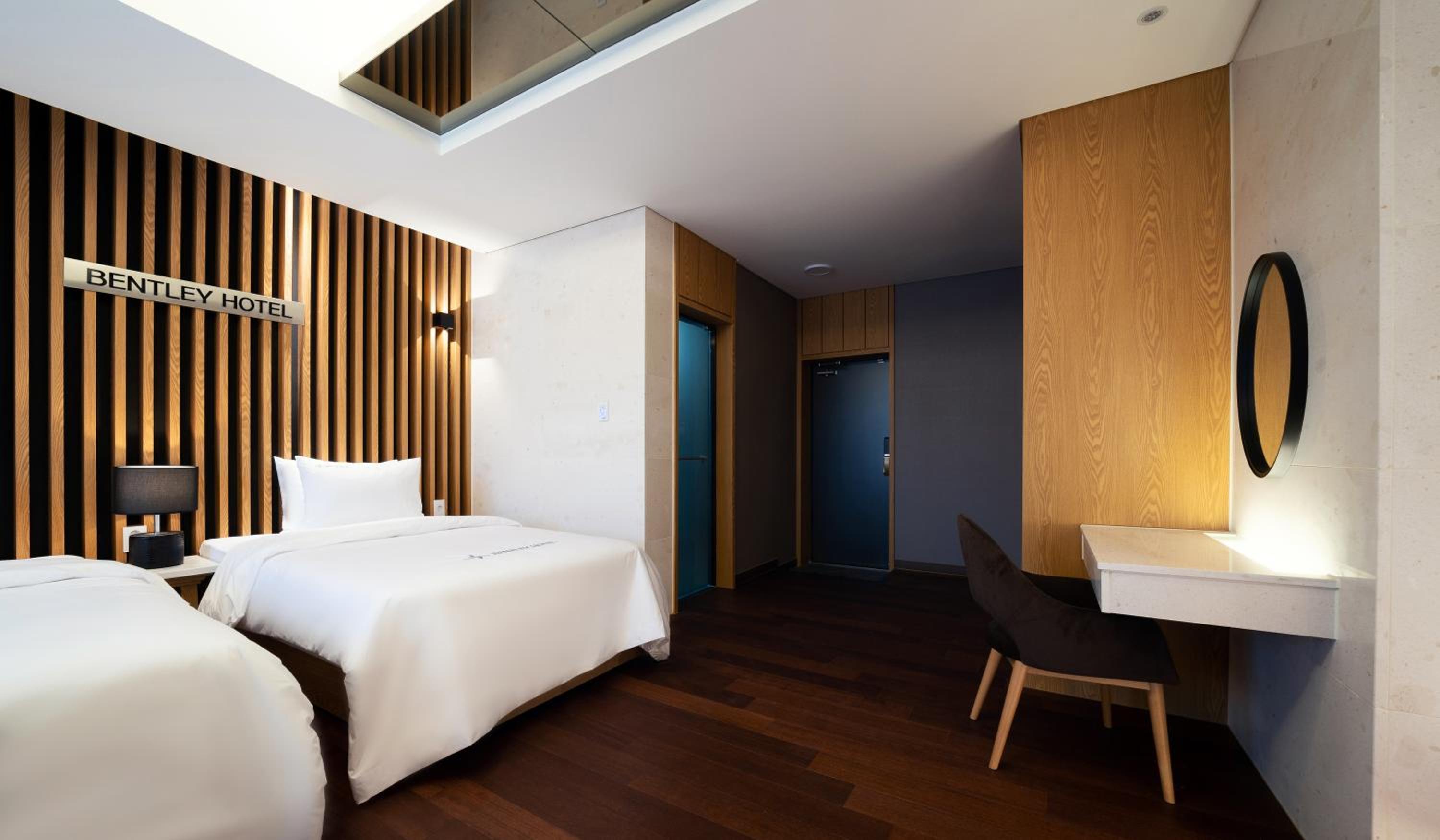 Standard Twin Room - Photo 5