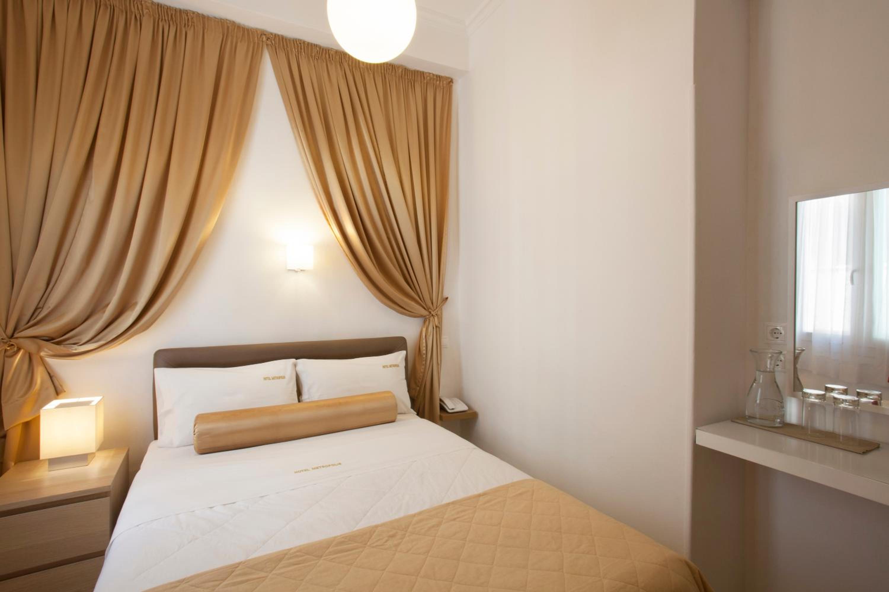 Economy Double Room photo 2