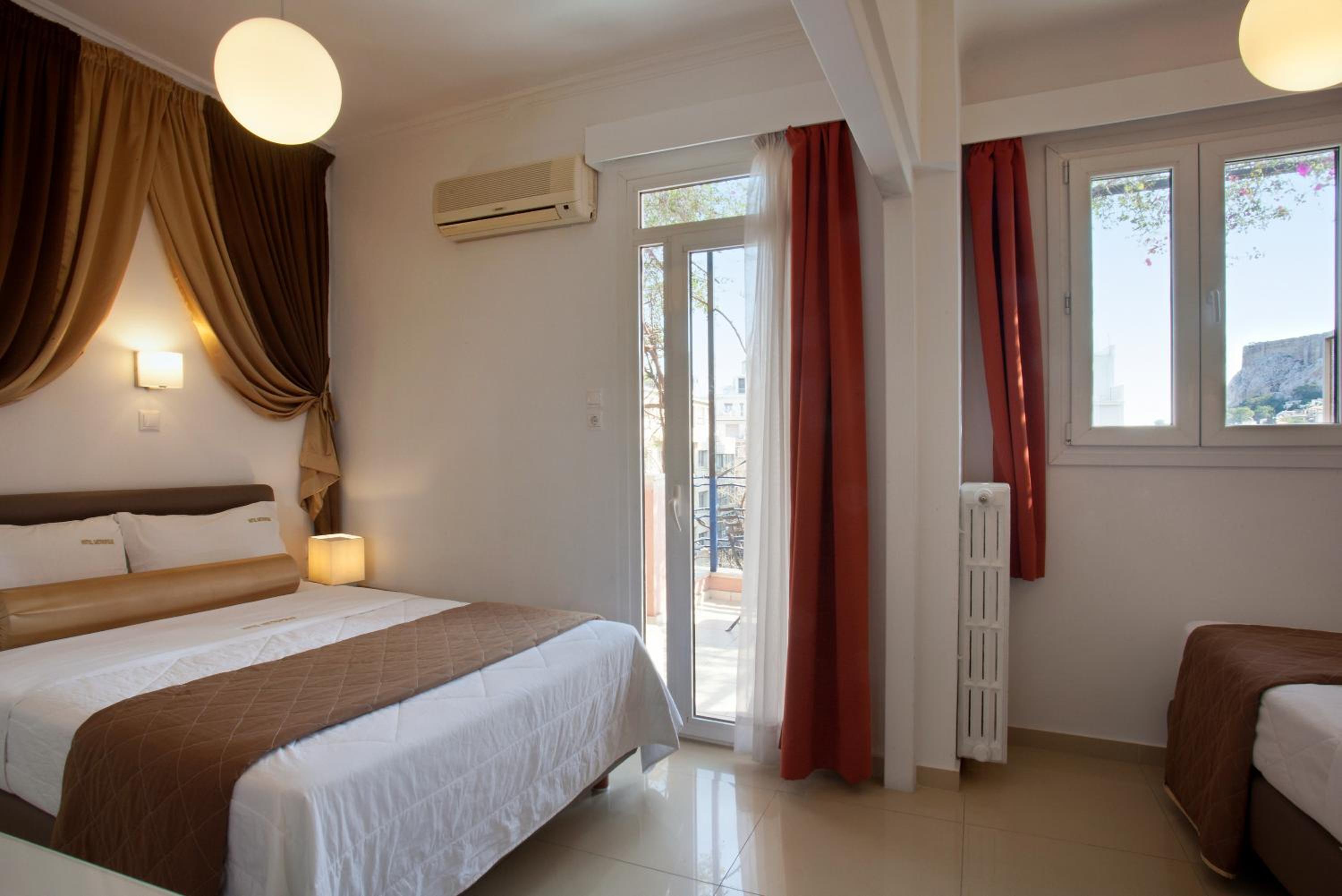 Triple Room with Acropolis View photo 2