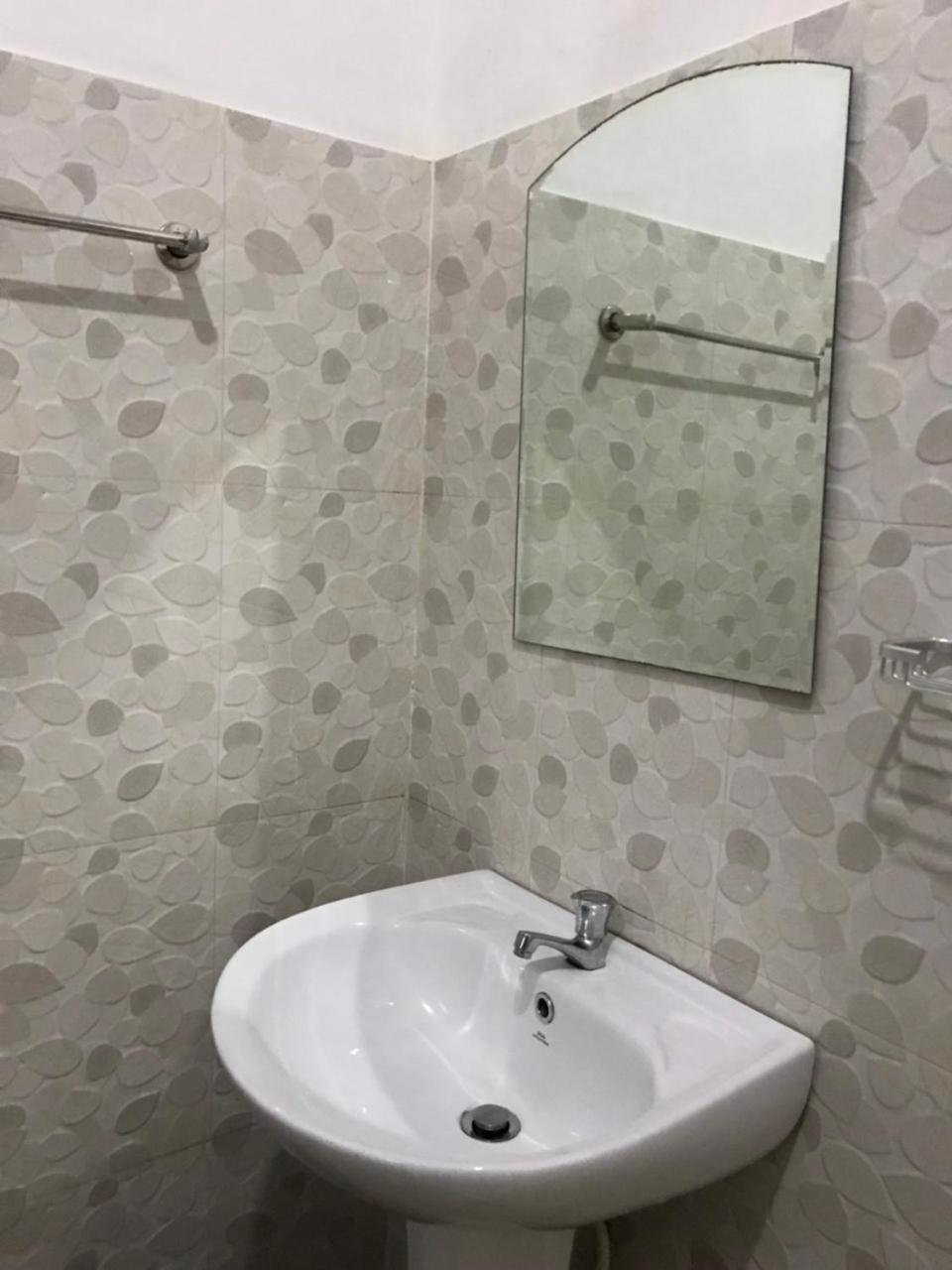 Budget Double Room photo 3