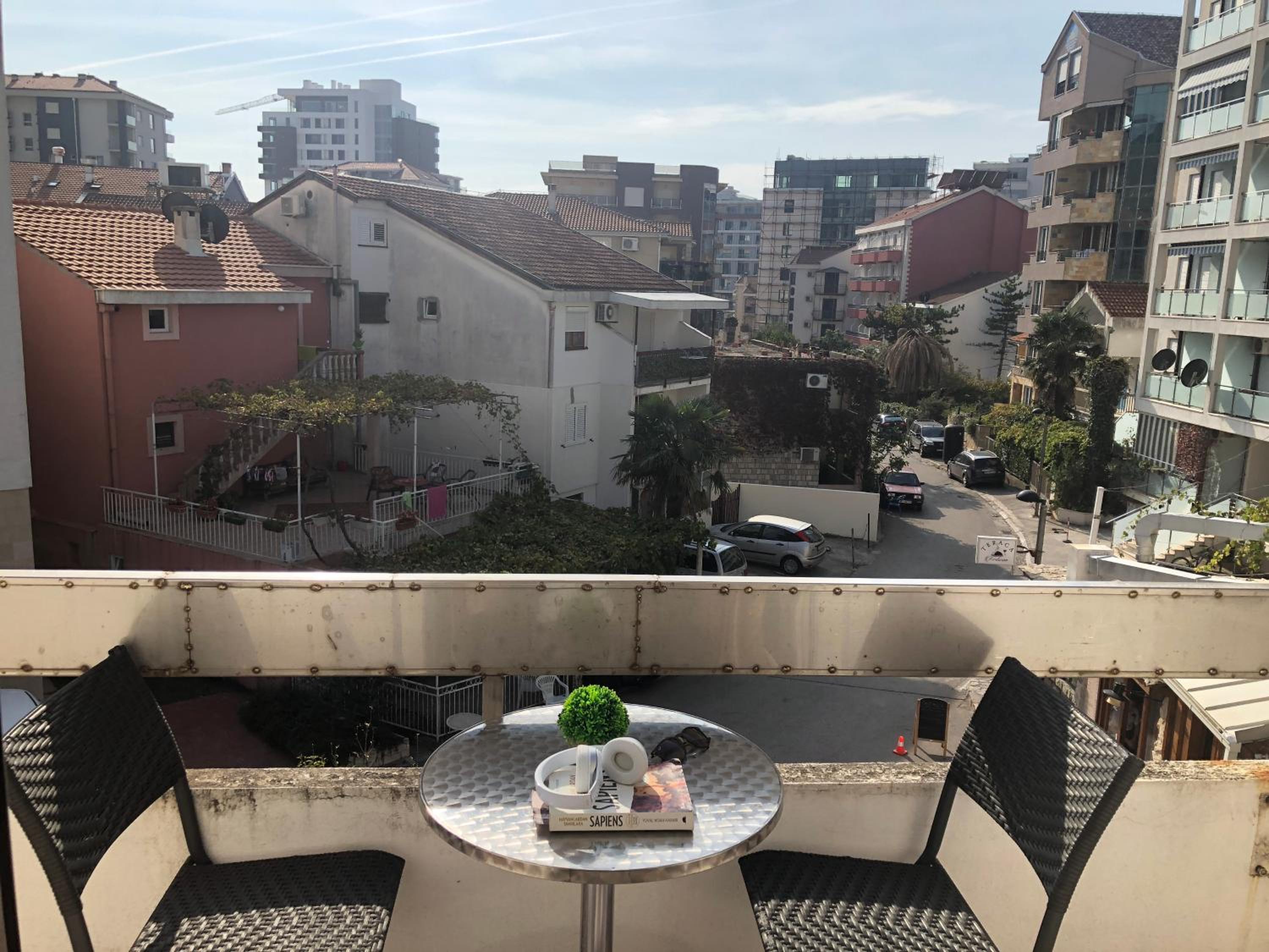 Superior Studio with Balcony - Photo 19