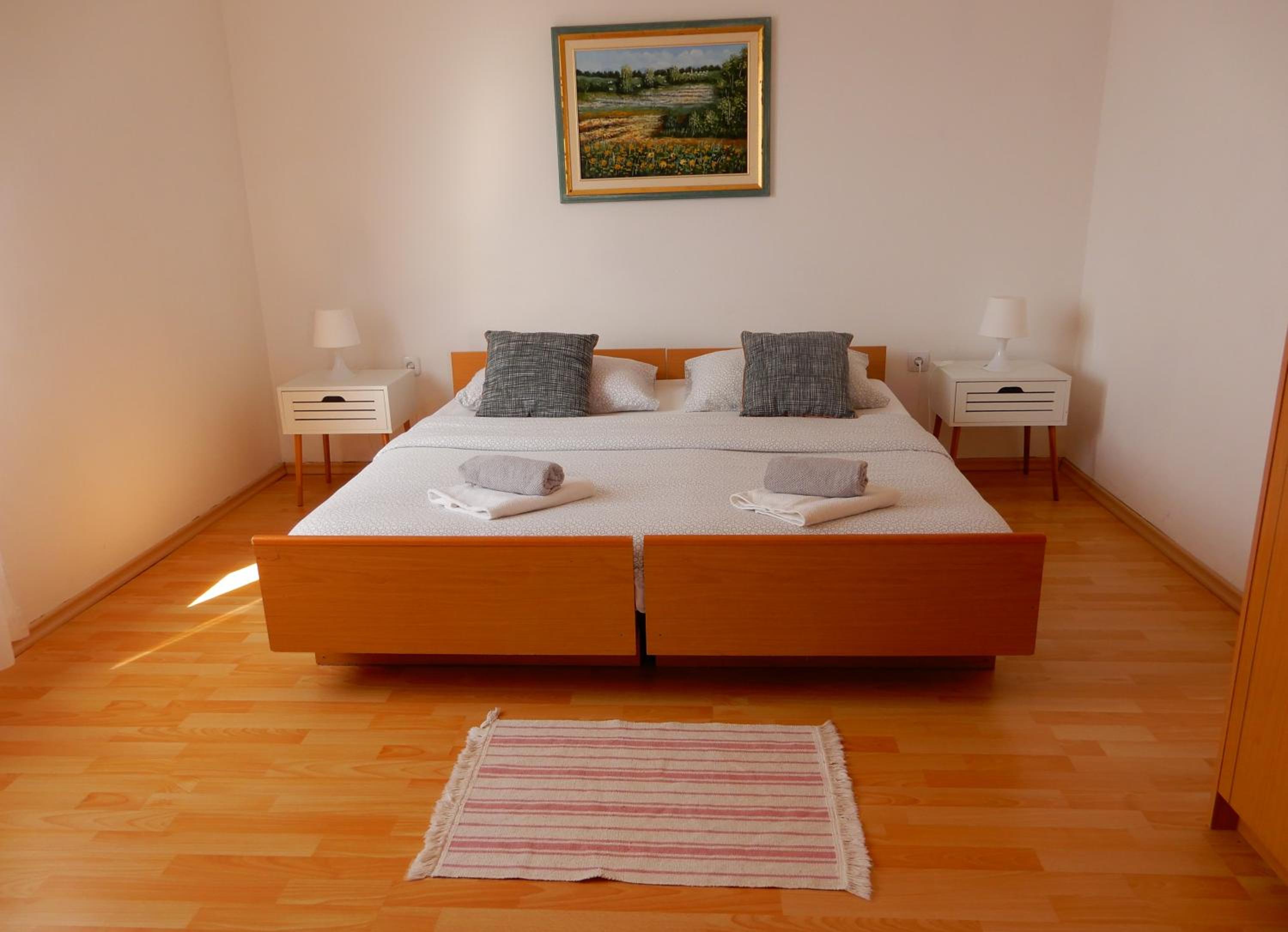 Superior One-Bedroom Apartment