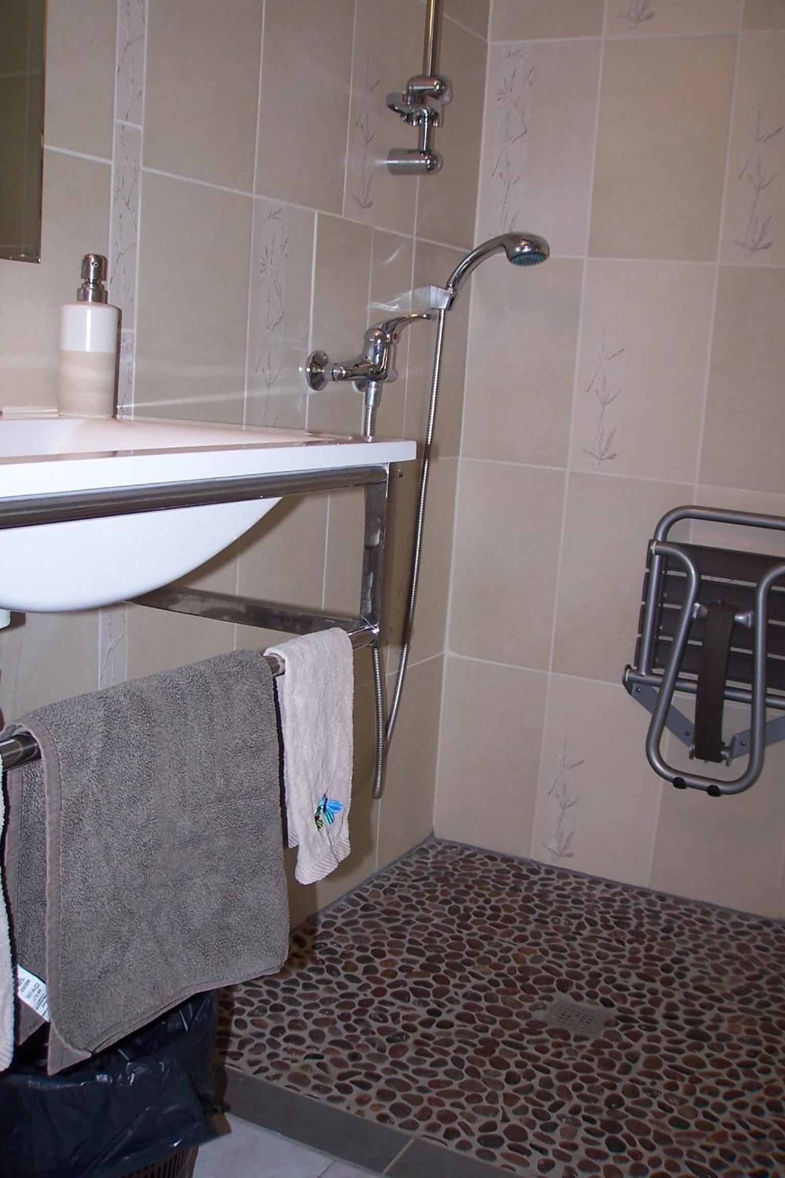 Double Room - Disability Access photo 1