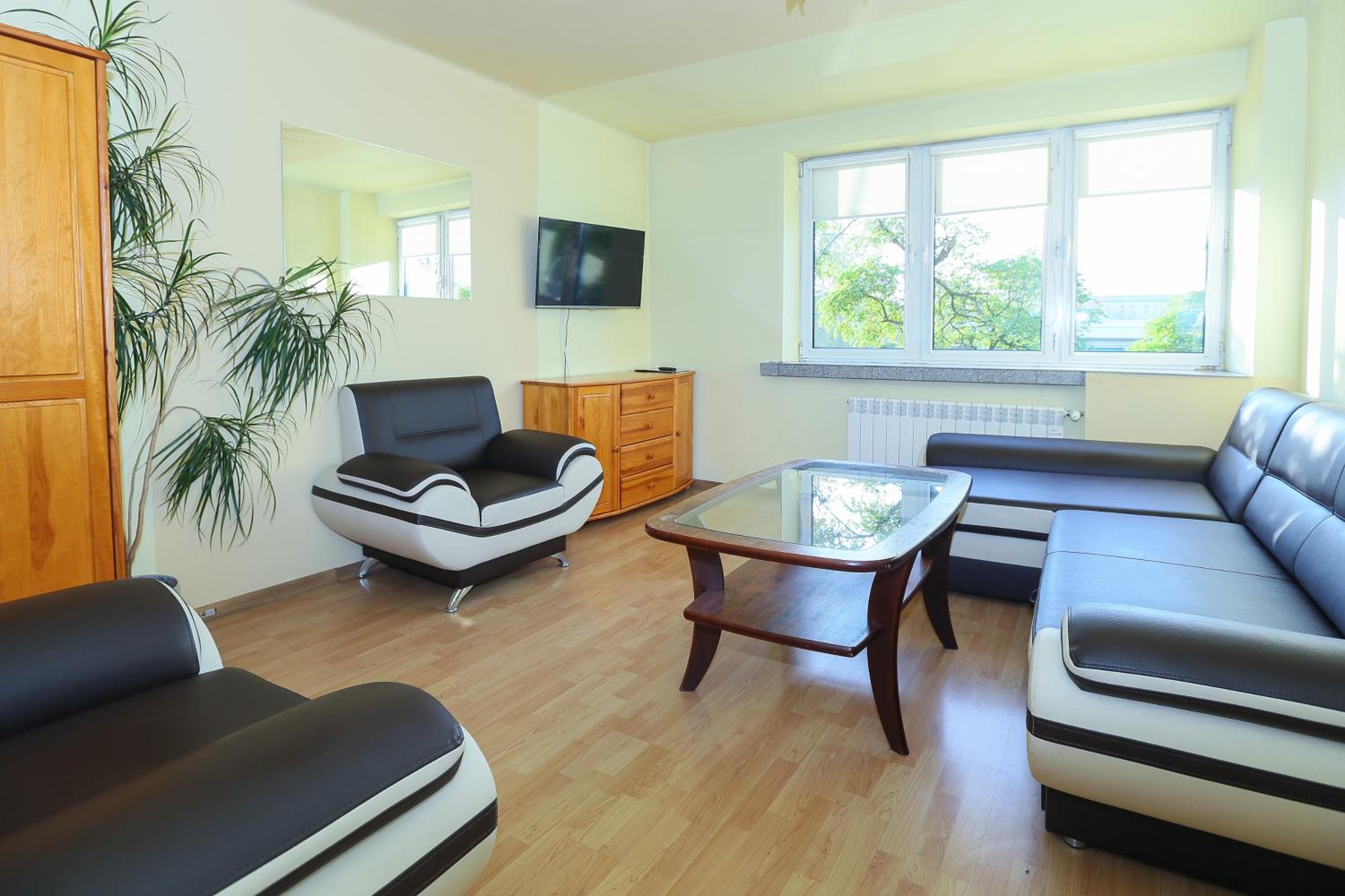 Comfort Two-Bedroom Apartment with Balcony