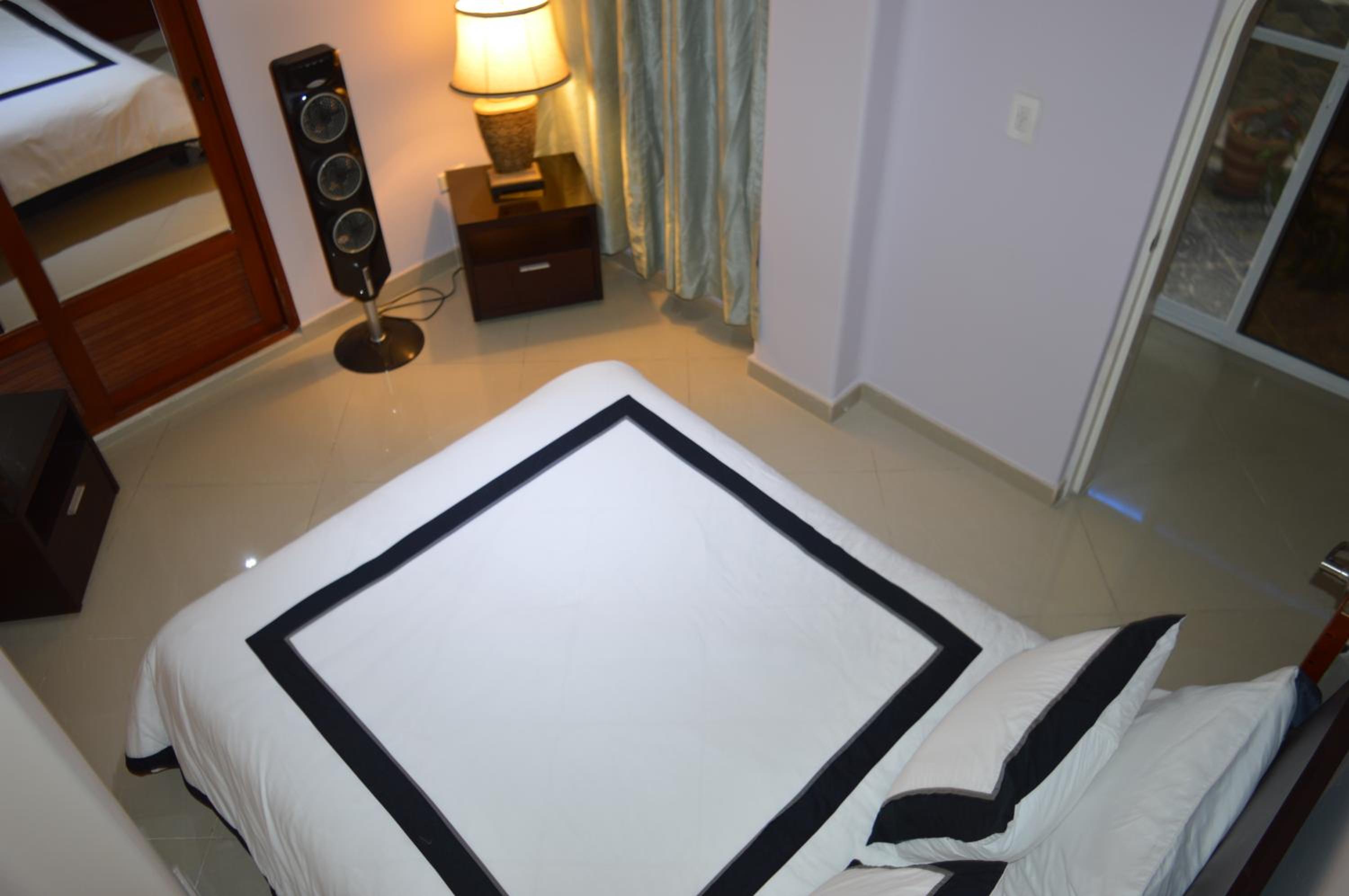 Deluxe Family Suite photo 2