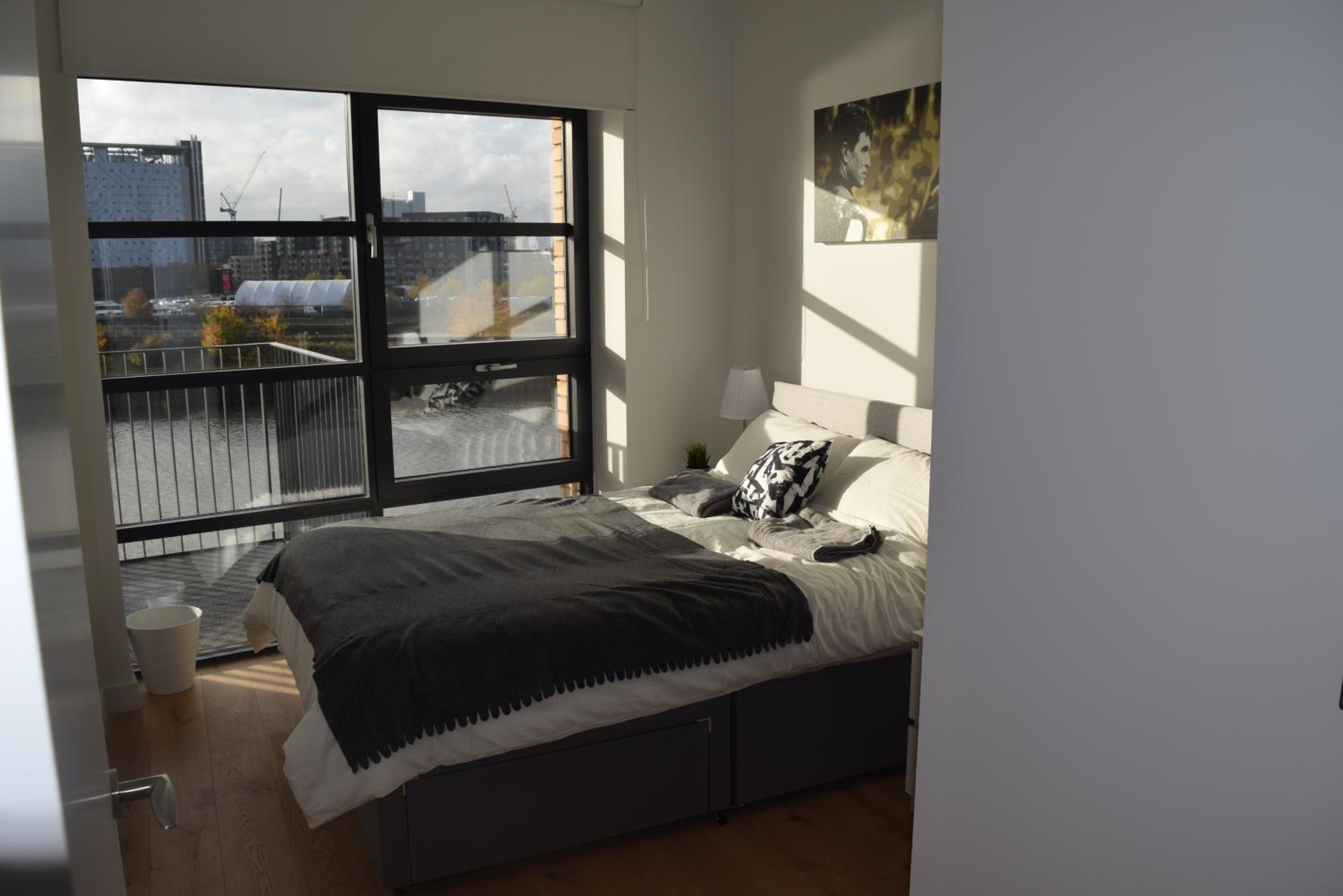 Three-Bedroom Apartment photo 1
