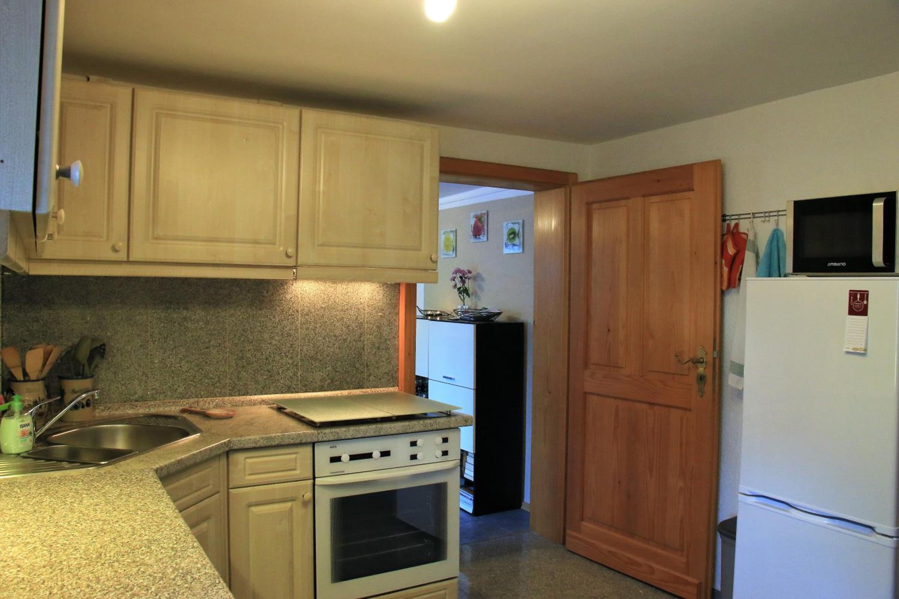 Apartment with Balcony - Photo 46