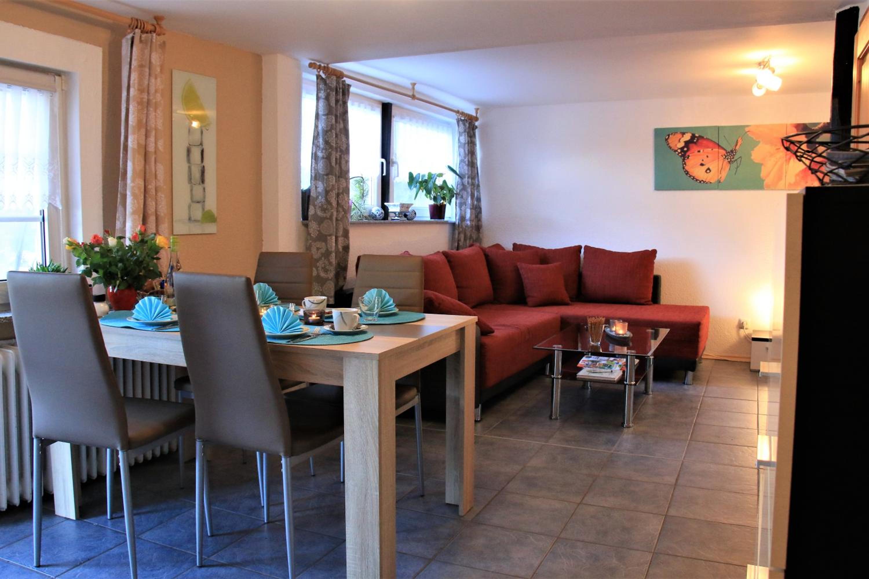 Apartment with Balcony - Photo 19