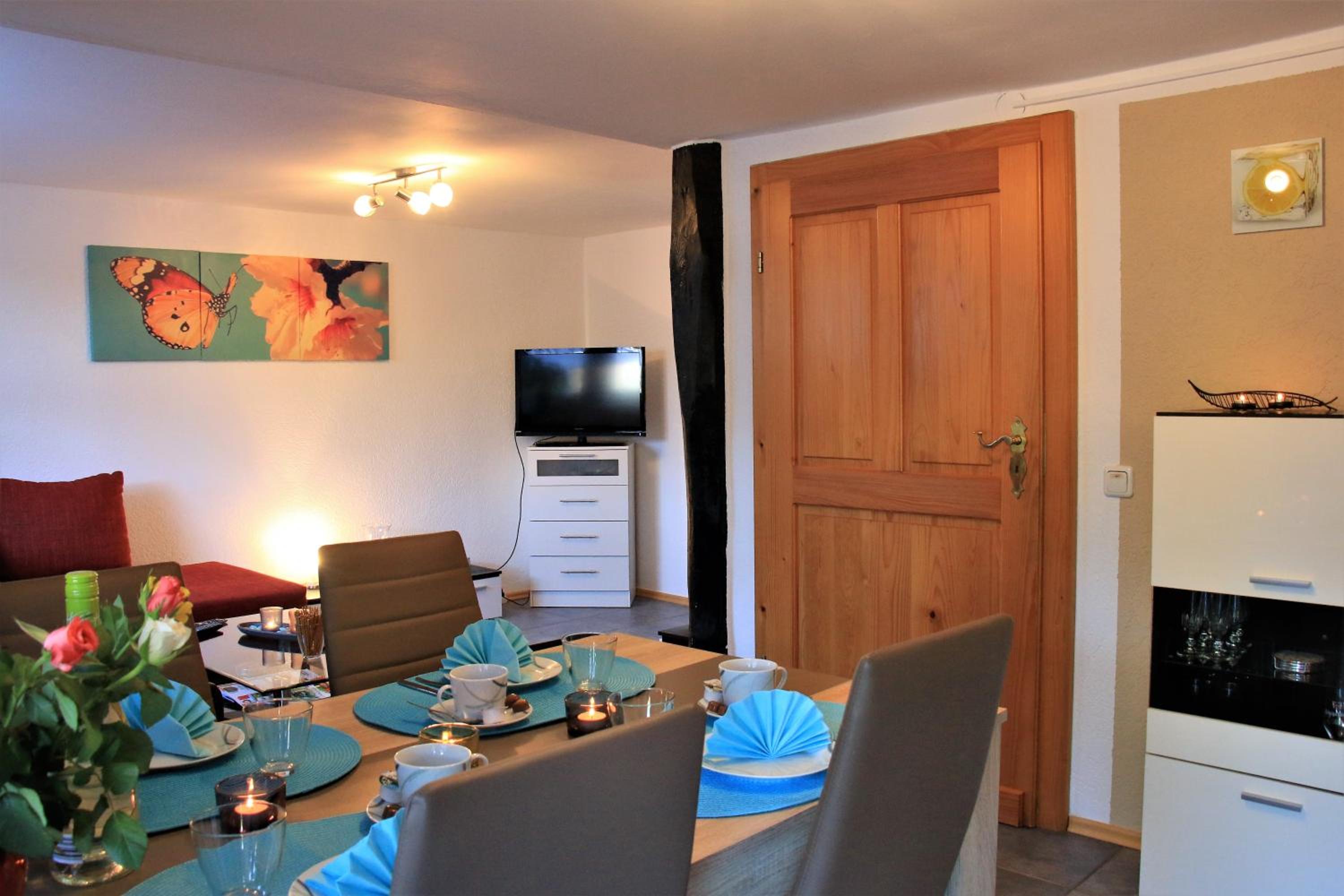 Apartment with Balcony - Photo 56
