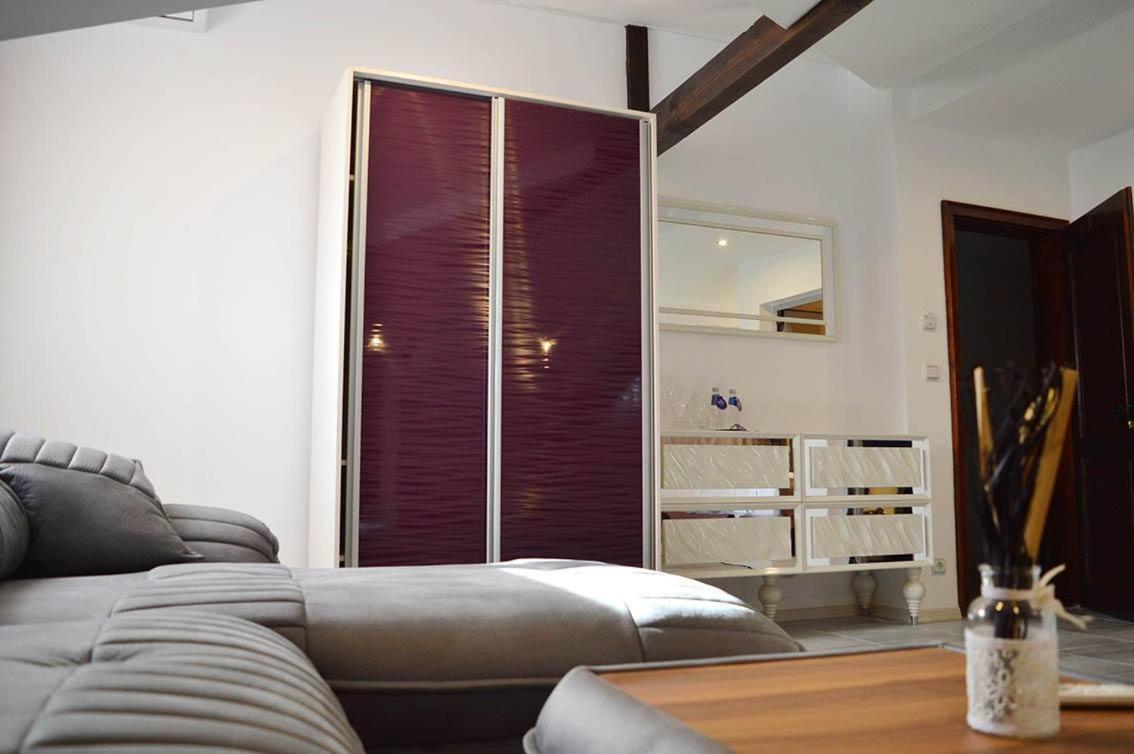 King Studio with Sofa Bed photo 1