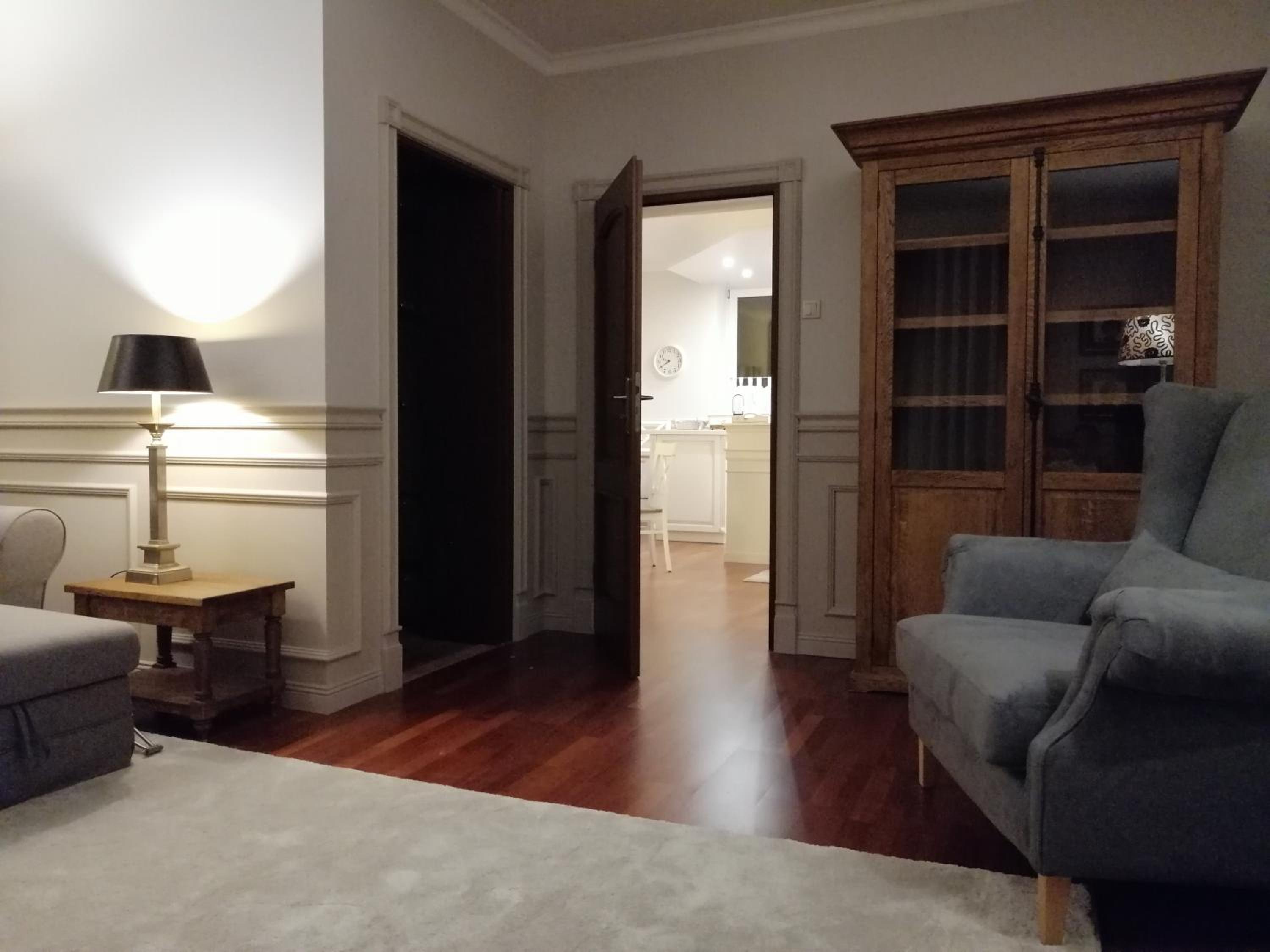 Apartment - Photo 2