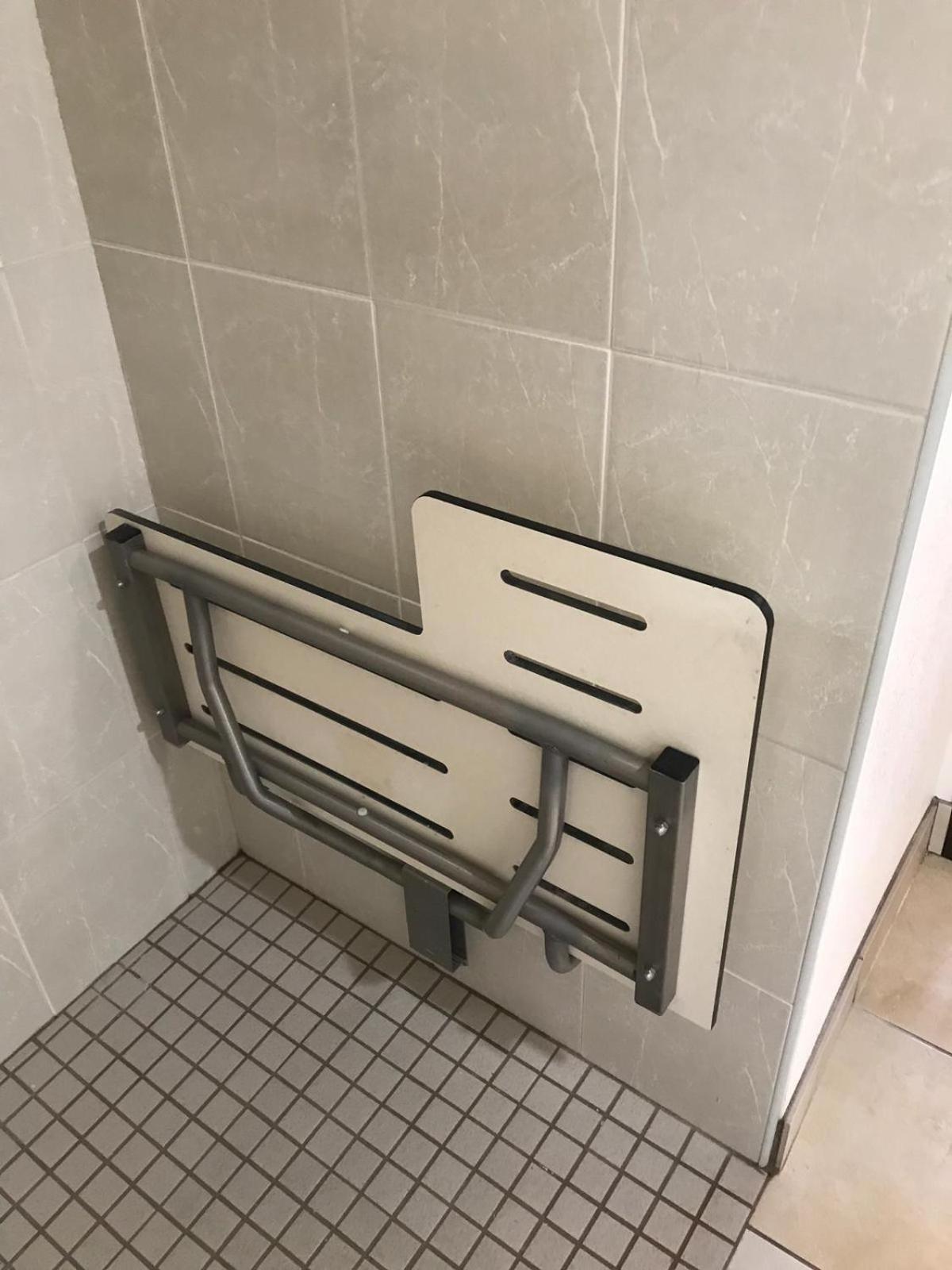 Single Room - Disability Access photo 2