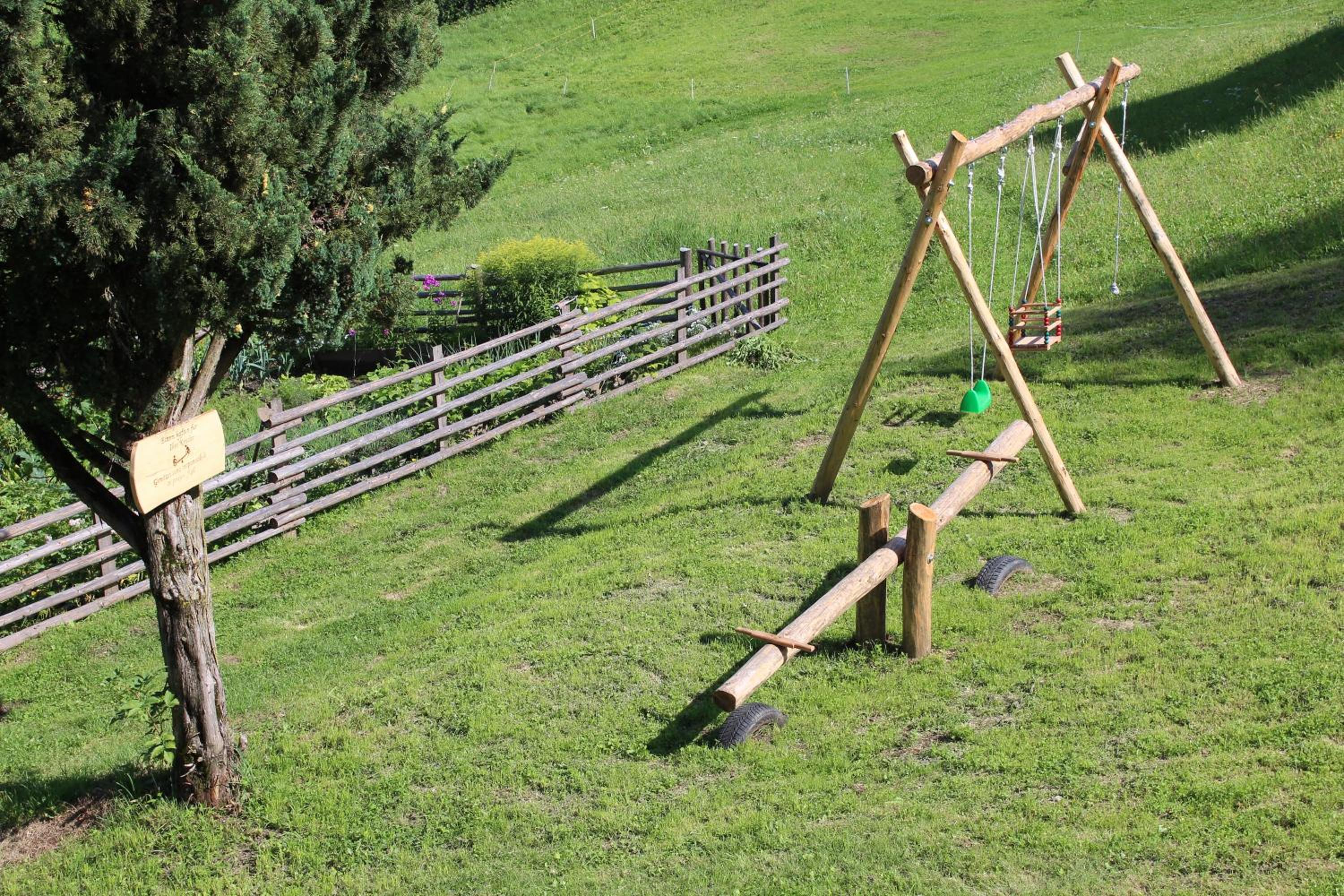 Apartment photo 2