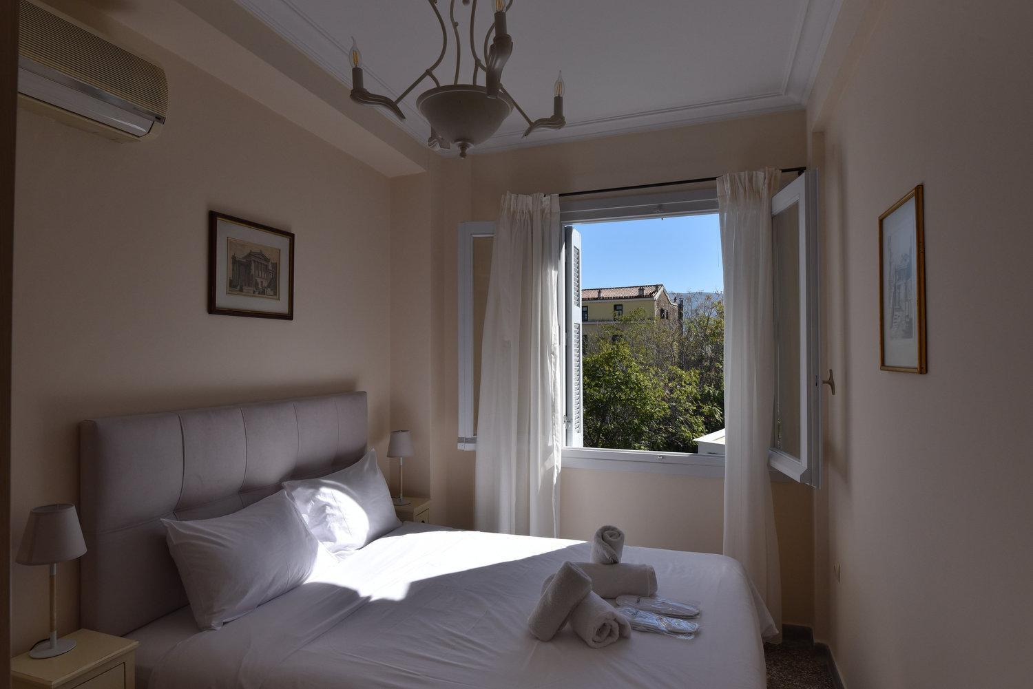 Apartment with Balcony photo 1