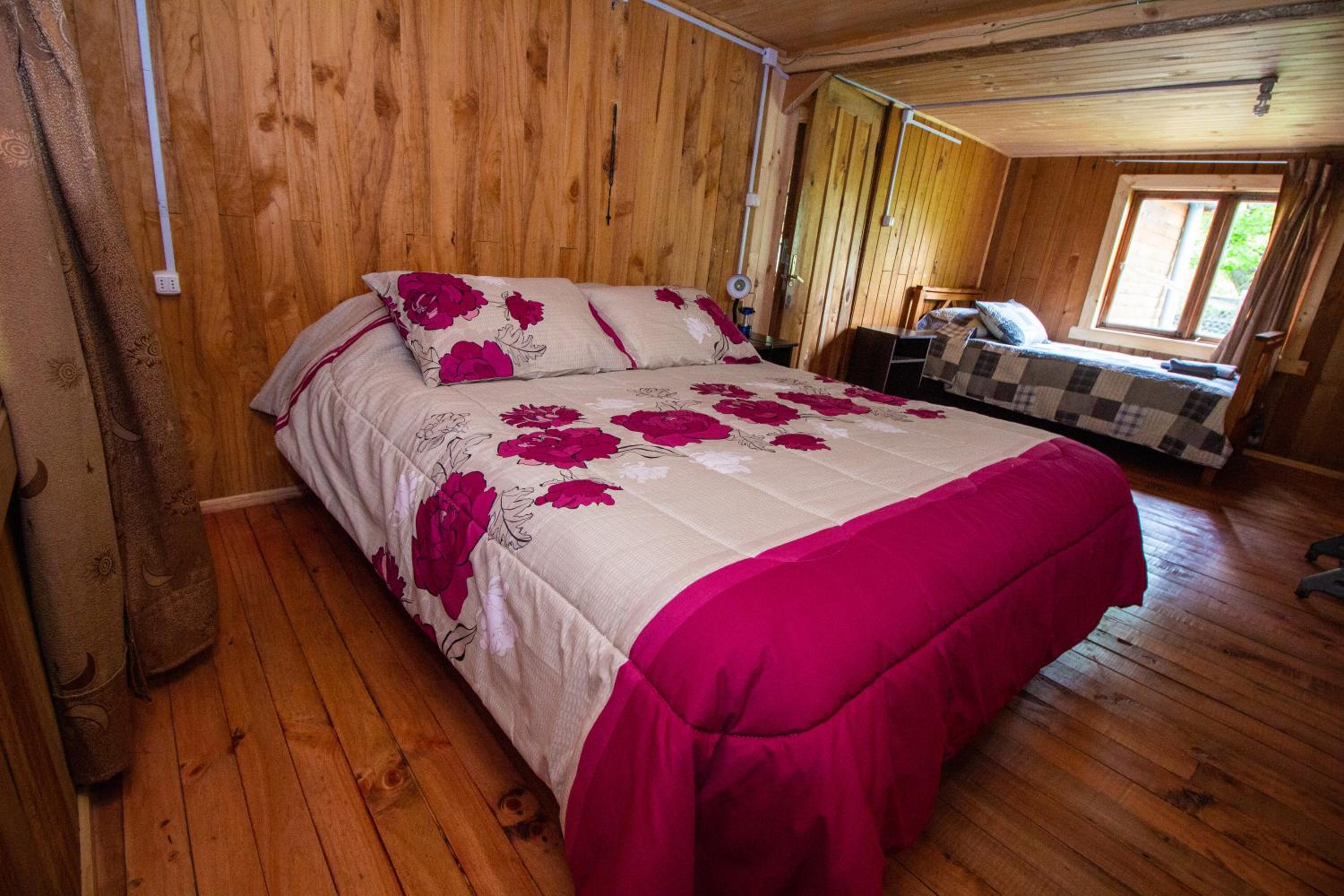 Triple Room with Shared Bathroom photo 1