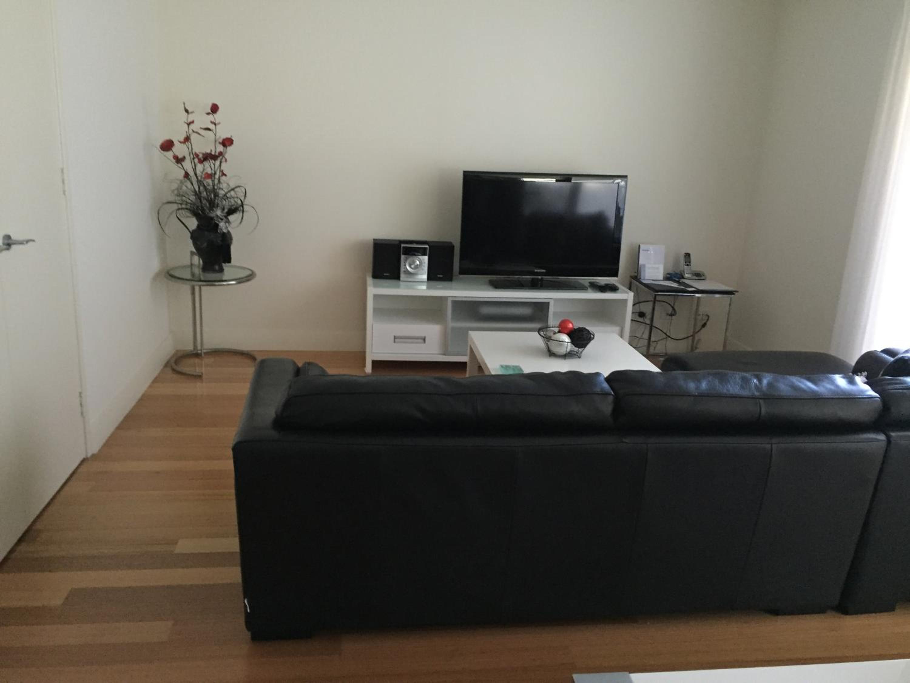 Apartment photo 2
