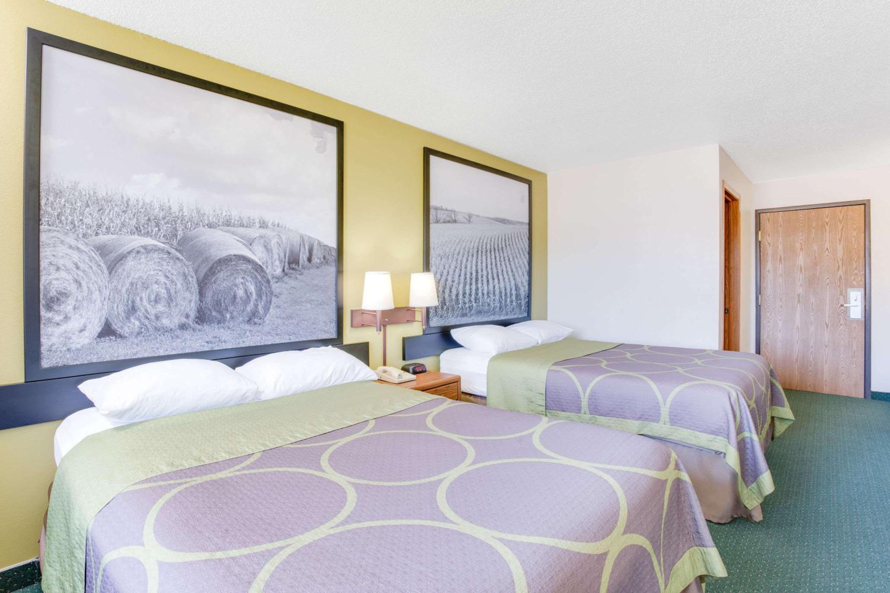 Double Room with Two Double Beds - Non-Smoking - Photo 1