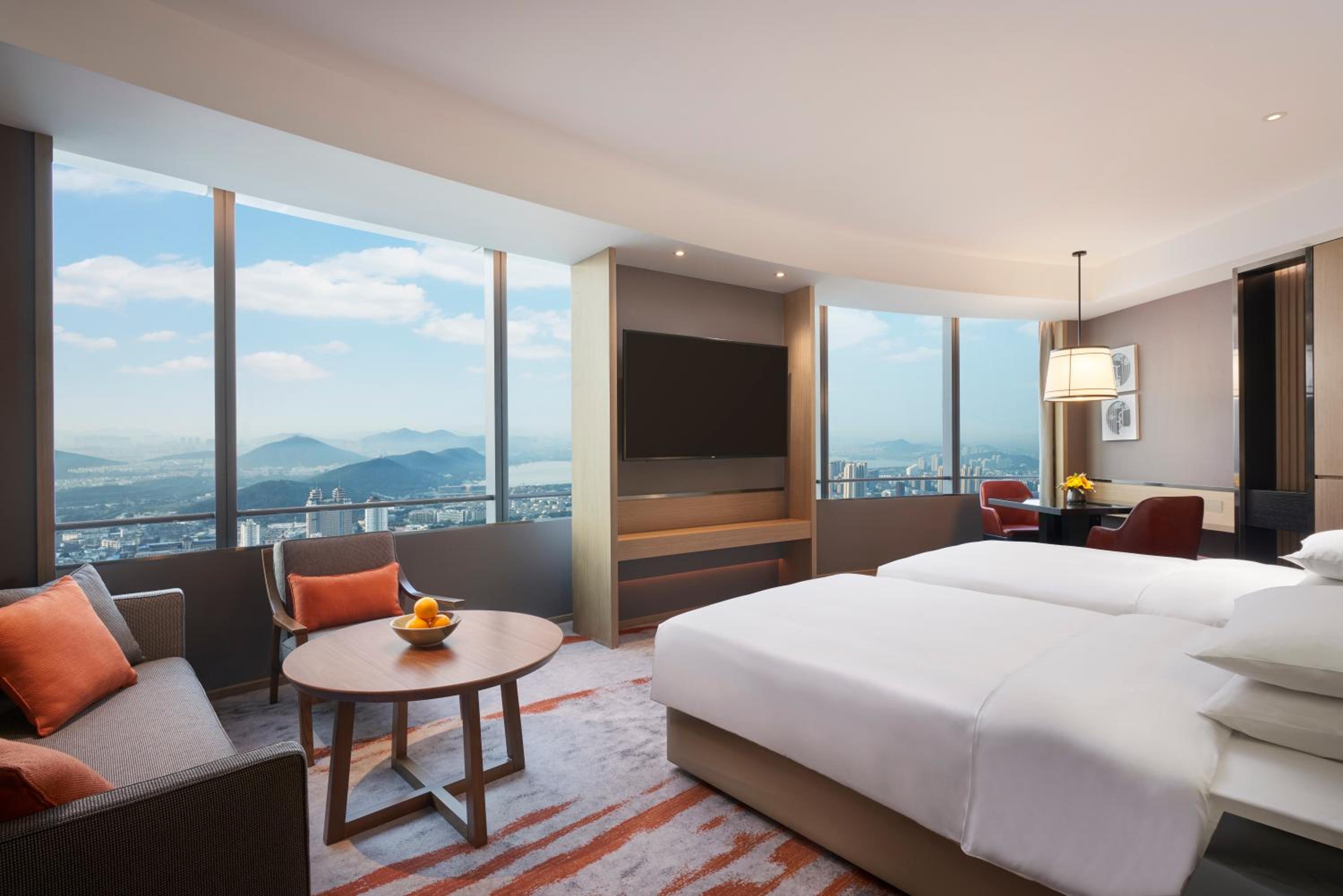 Deluxe King Room - Photo 1
