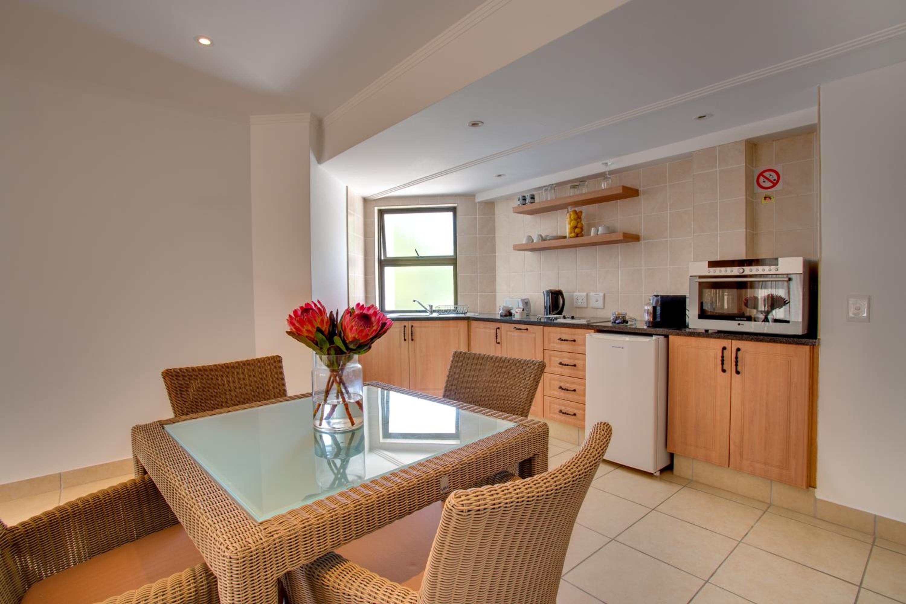 King Suite with Balcony - Photo 13