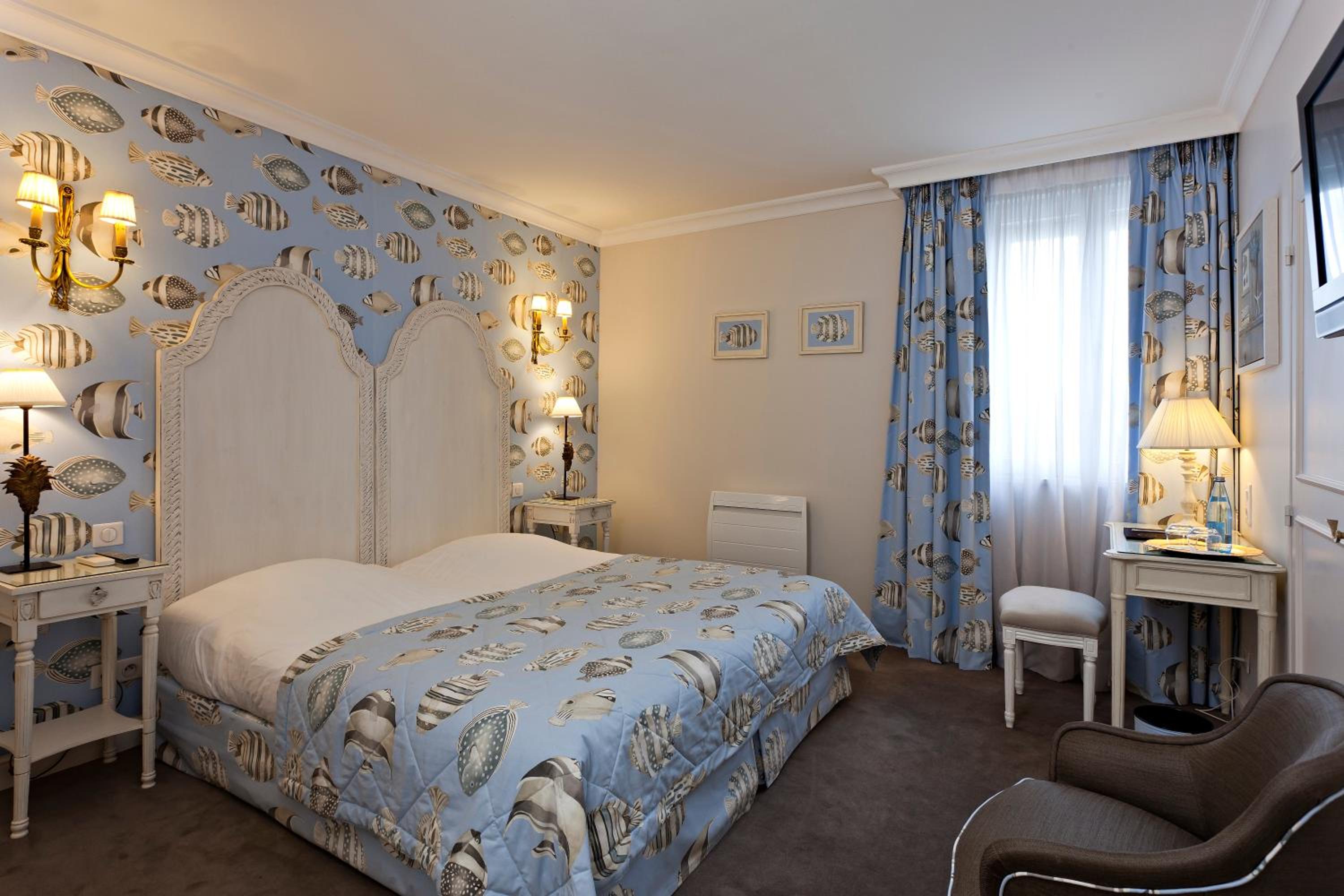 Classic King Room - Photo 5