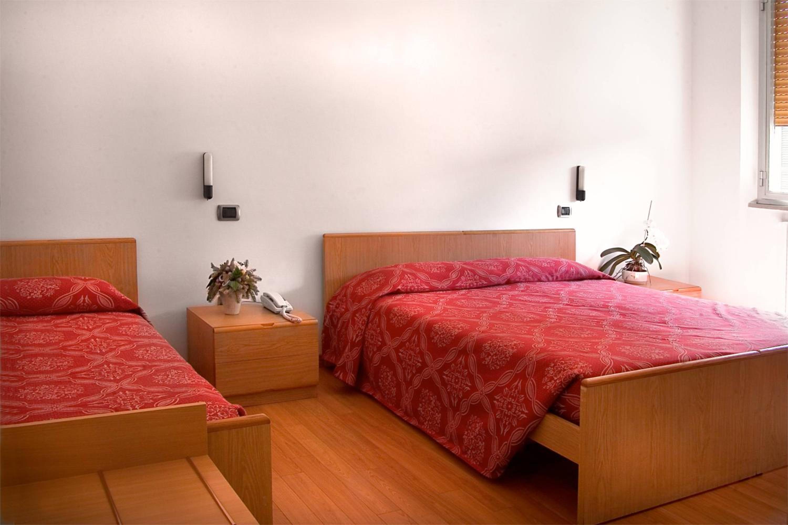 Triple Room - Photo 1