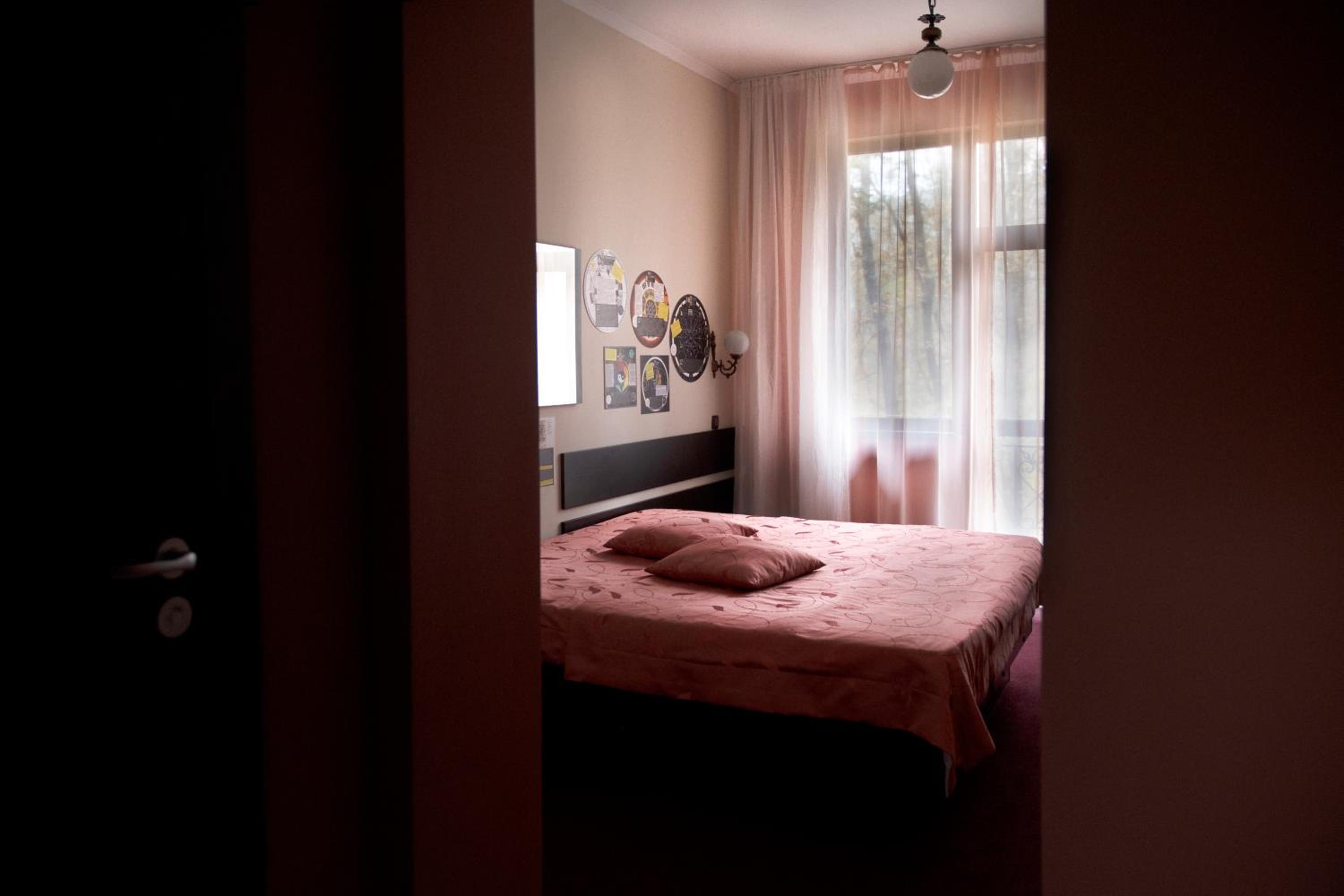 Deluxe Double Room with Balcony photo 3