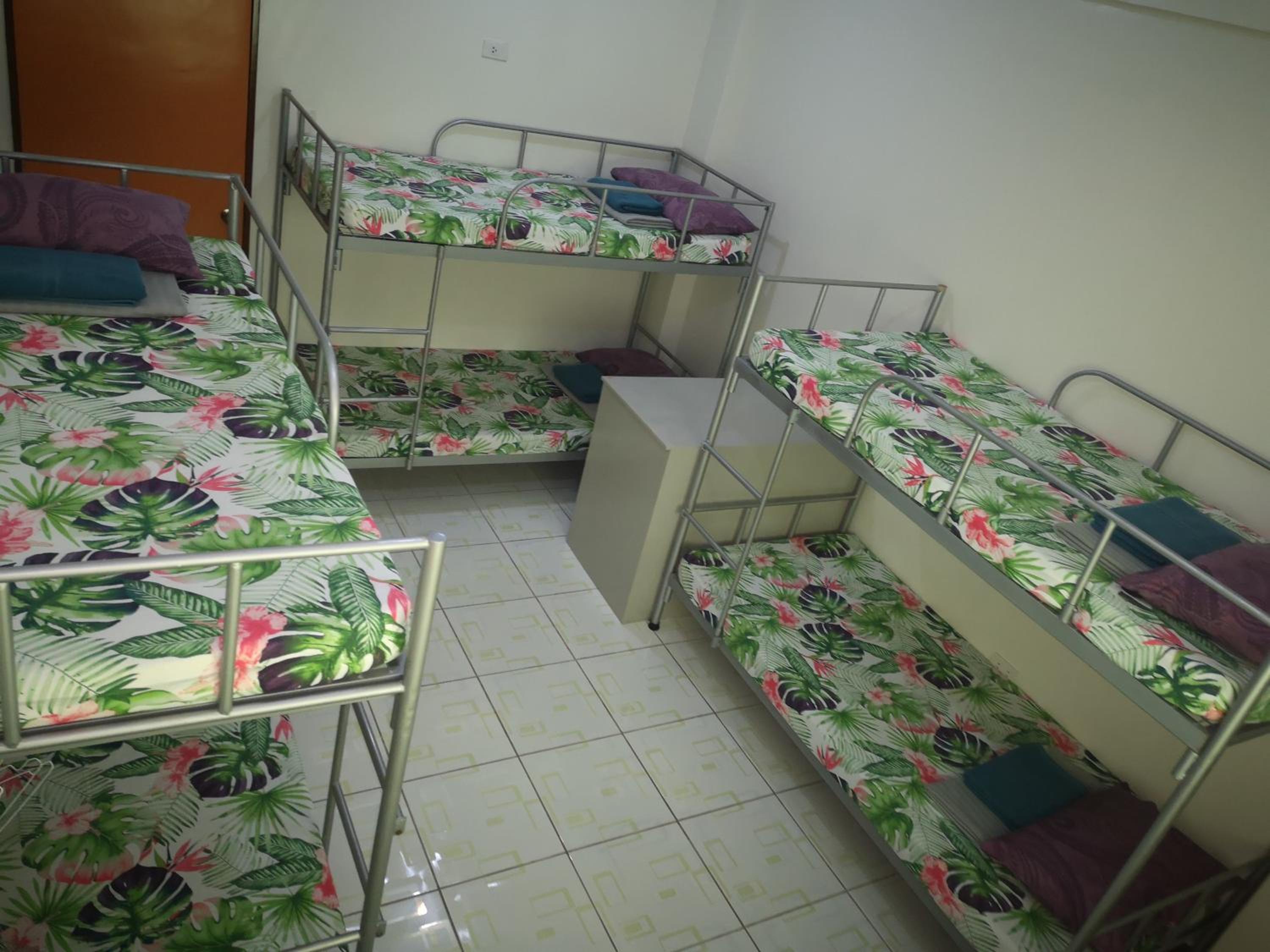 6-Bed Female Dormitory Room photo 1