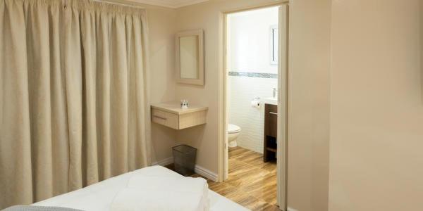 Classic Twin Room - Photo 6