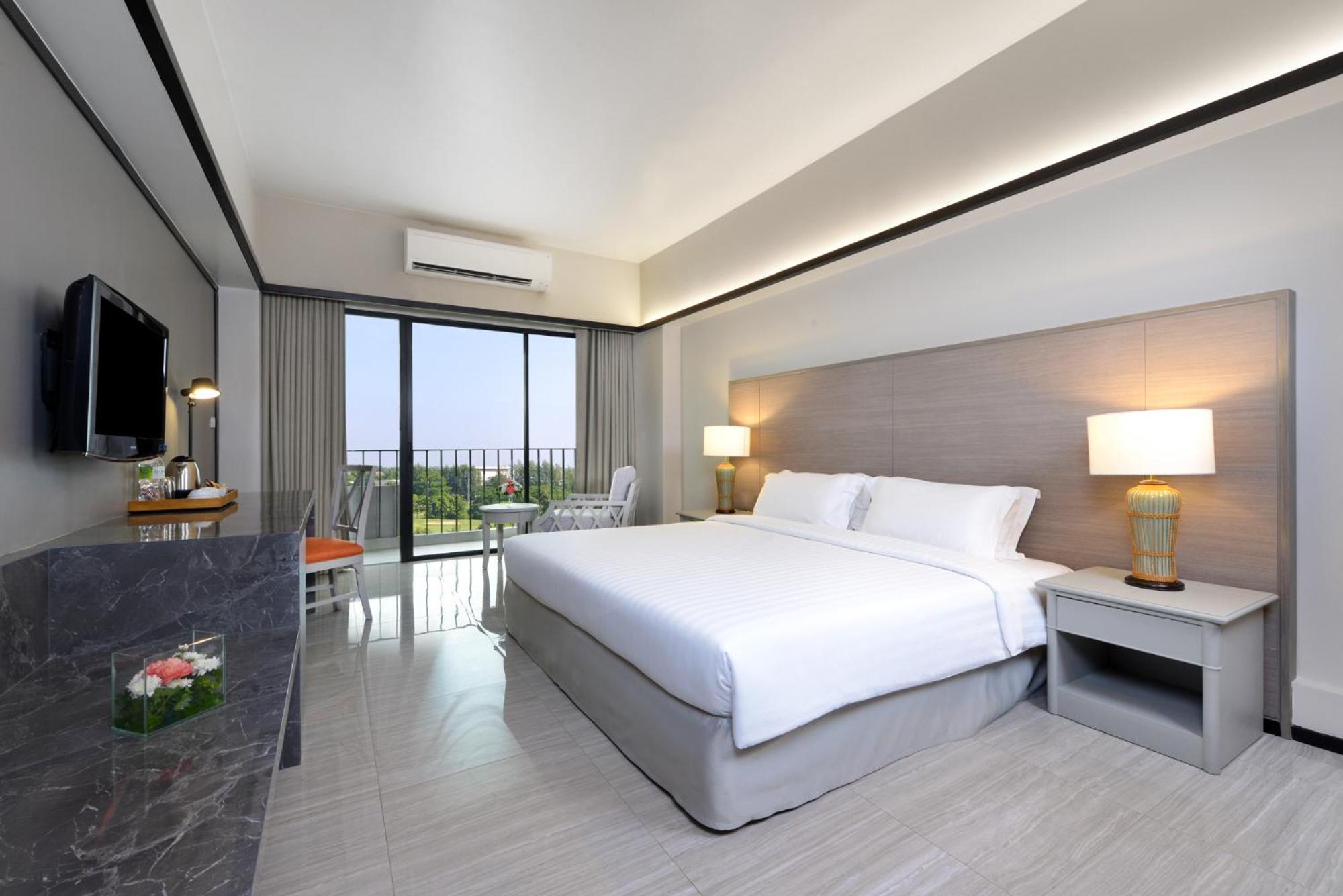 Premium Deluxe Room with Balcony