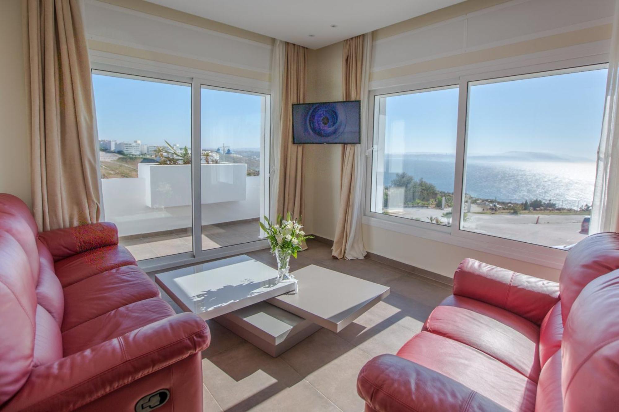 Two-Bedroom Apartment - Photo 3