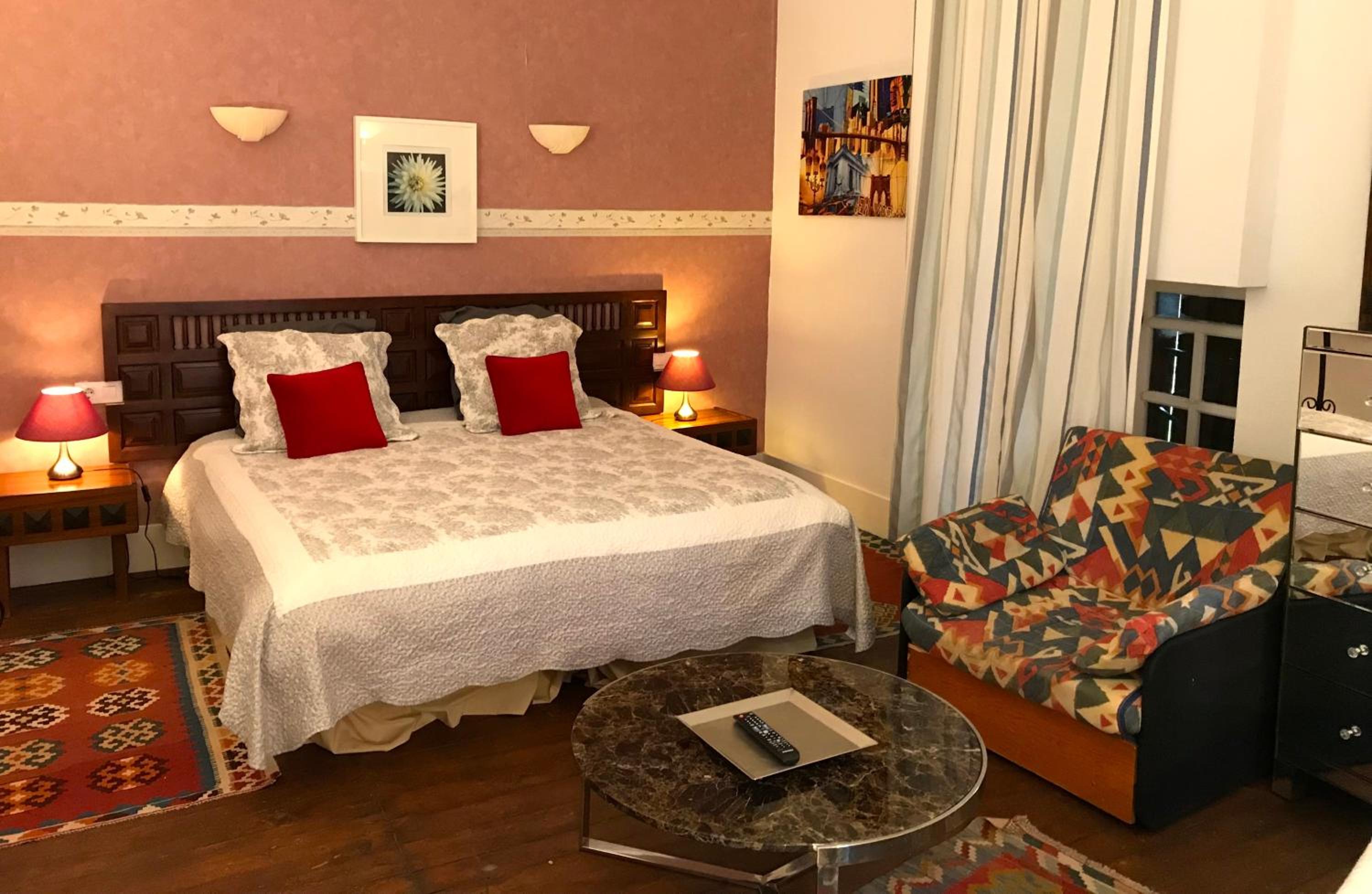 Double Room with Private Bathroom photo 3