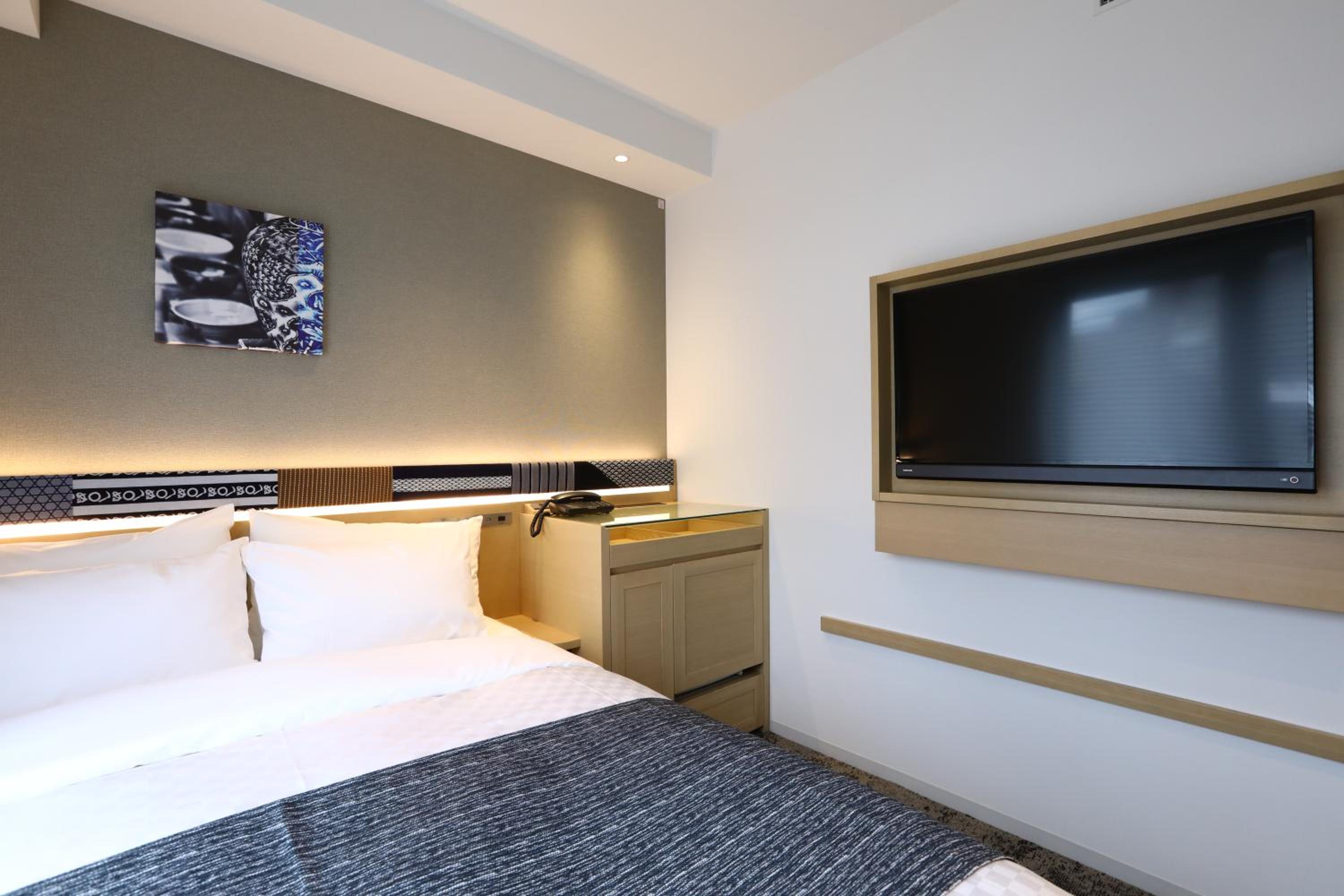 Double Room - Non-Smoking - Photo 2