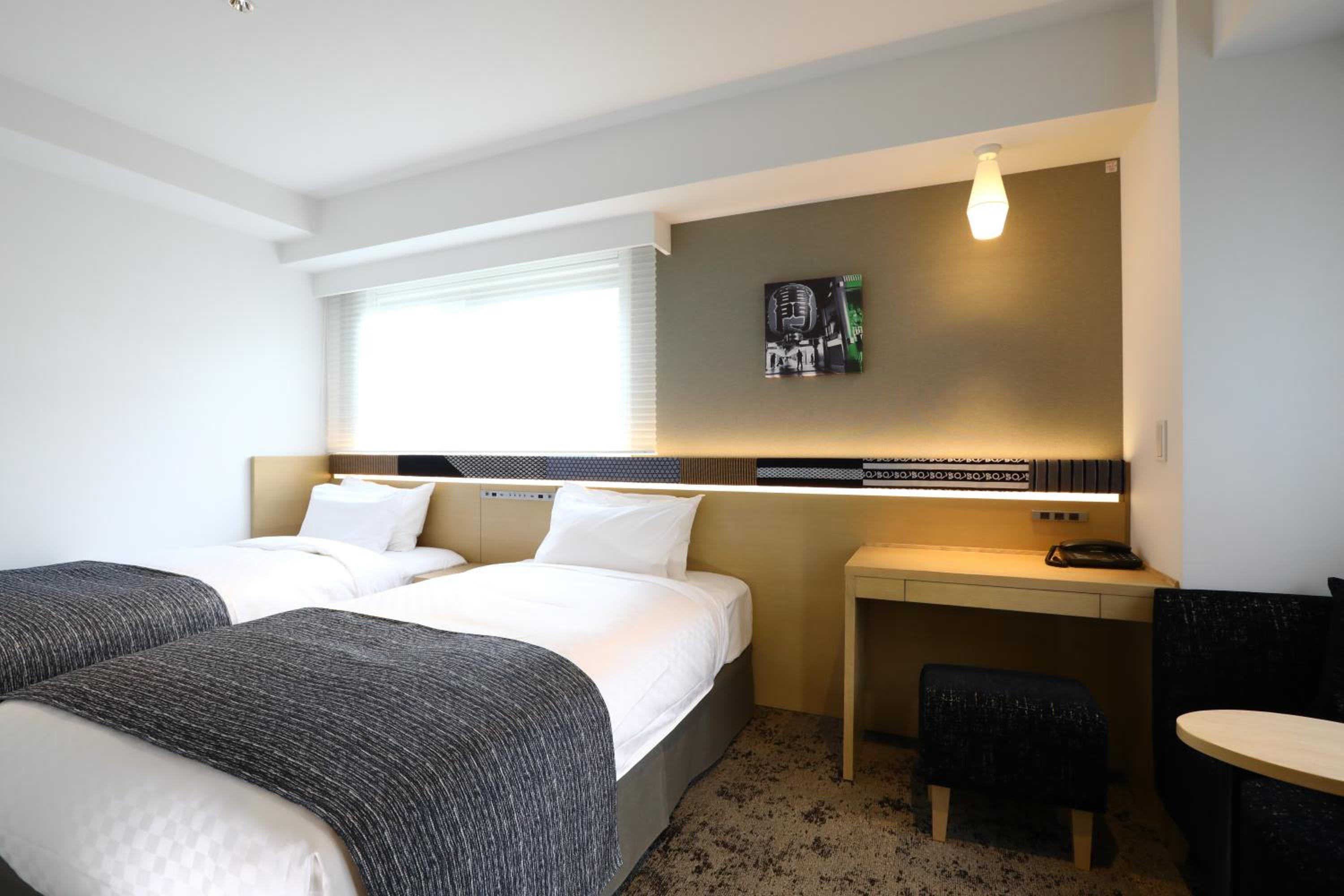 Twin Room - Non-Smoking - Photo 1