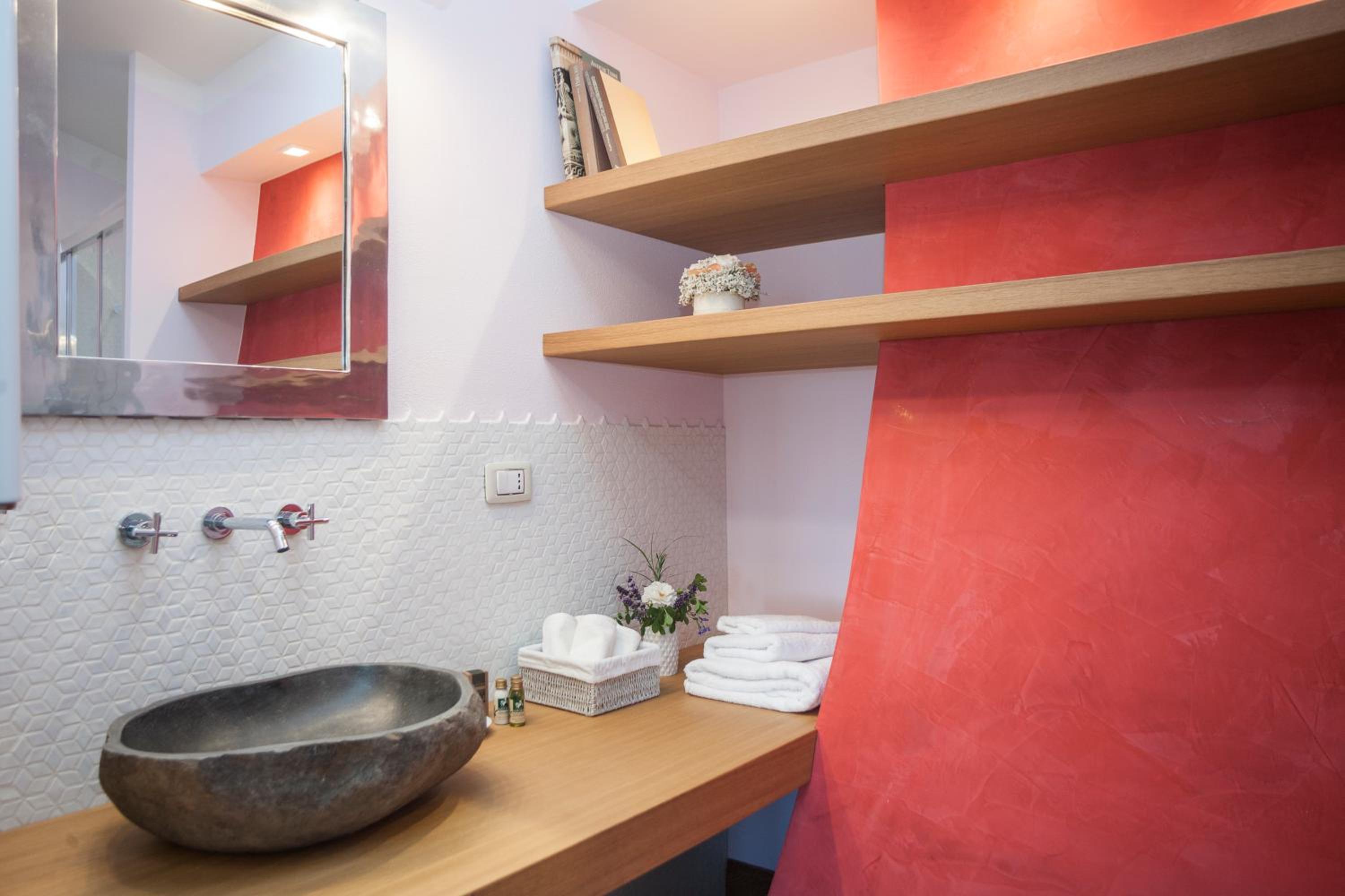 Single Room with Private Bathroom photo 2